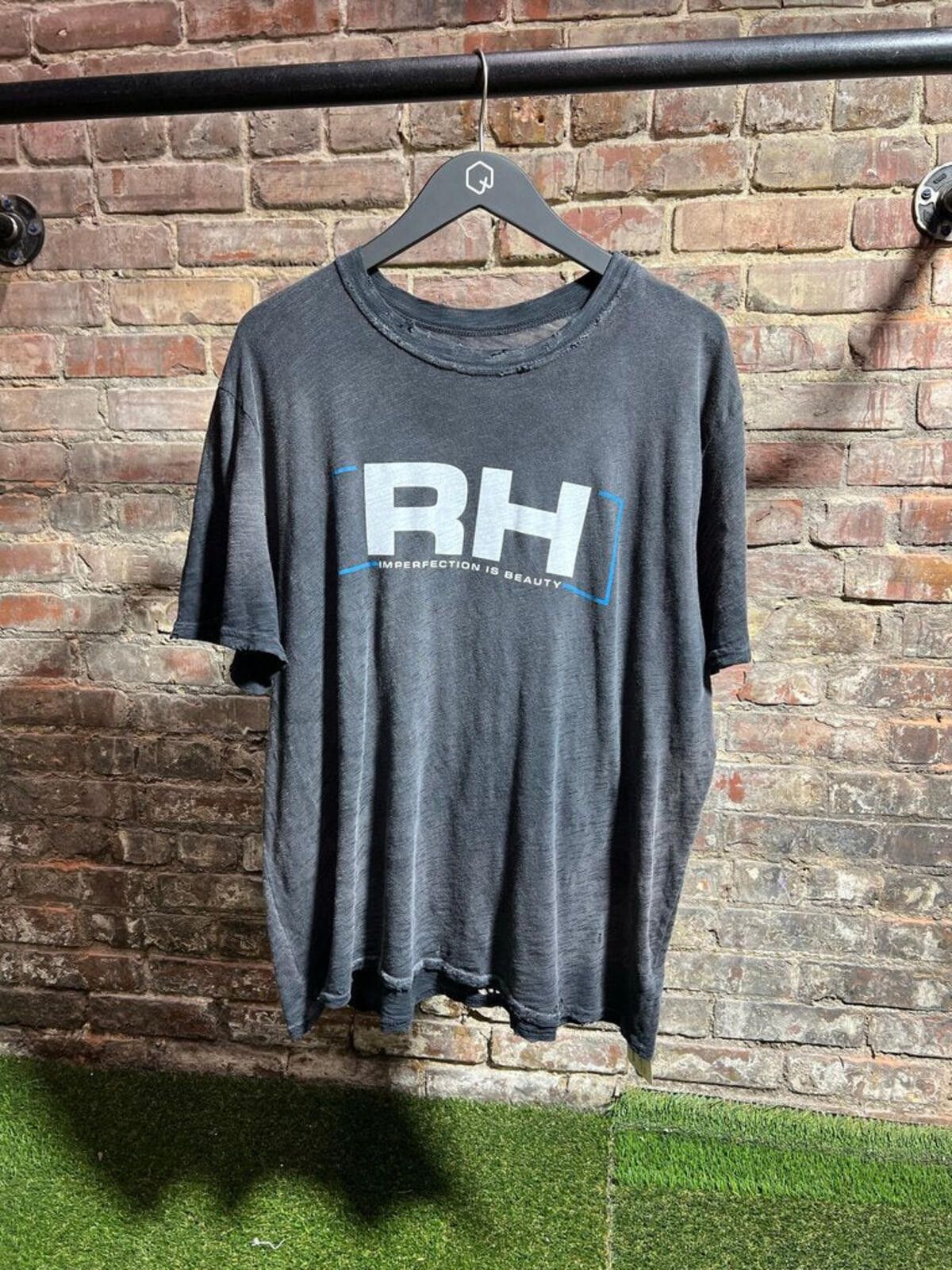 The GV Gallery GV Gallery RH Imperfection Is Beautiful Grey Tee Sz. M Size ONE SIZE - 1 Thumbnail