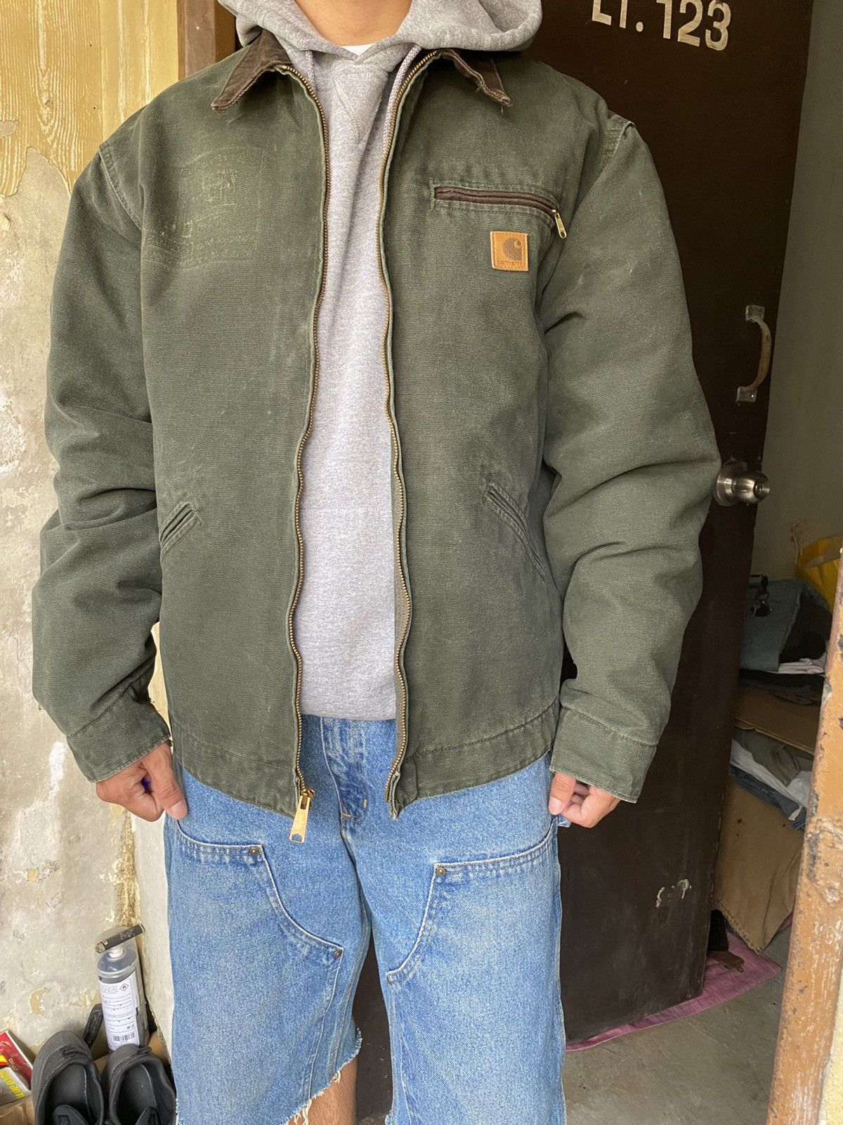 Carhartt The Iconic Carhartt Detroit Jacket J97 MOS green cut tag Size US XL / EU 56 / 4 - 1 Thumbnail