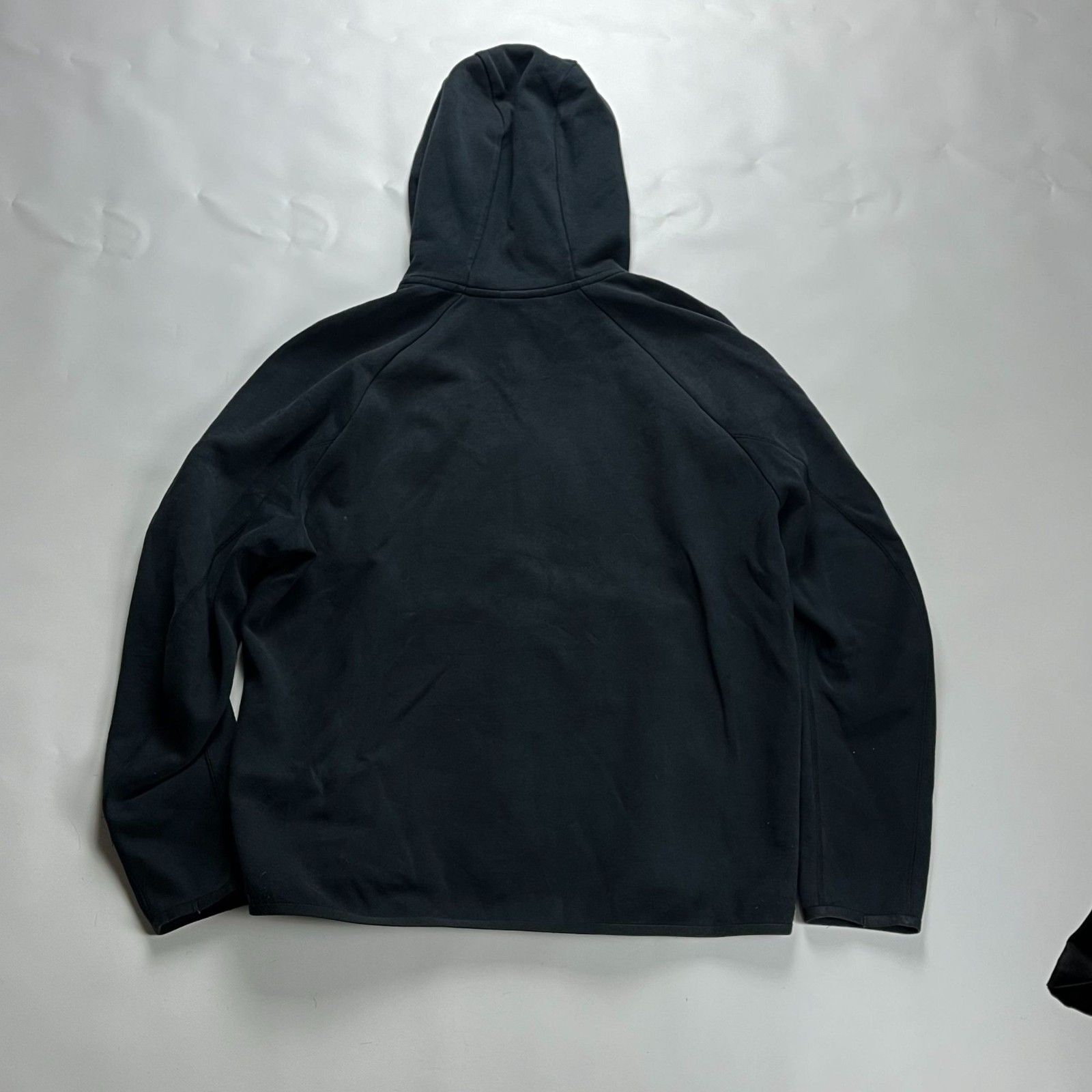 Nike Nike Tech Fleece Y2K black hoodie Size US L / EU 52-54 / 3 - 7 Thumbnail