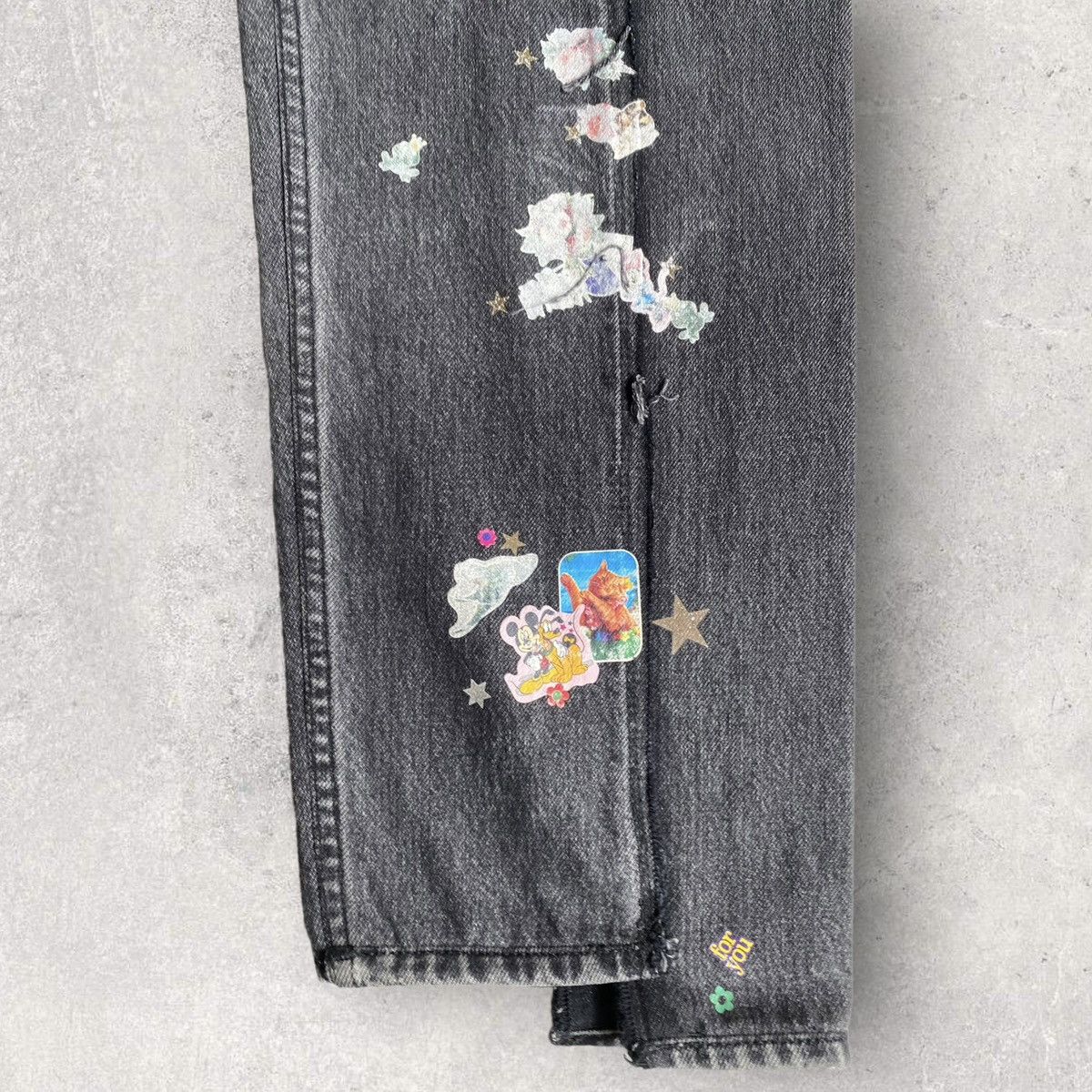 Levi's × Vetements Deconstructed Sticker Jeans Size 27" / US 4 / IT 40 - 3 Thumbnail