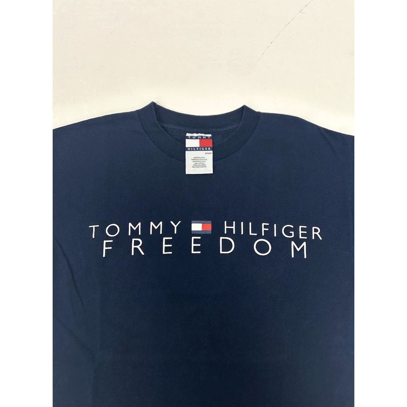 Tommy Hilfiger VINTAGE Tommy Hilfiger Freedom Jeans T Shirt Spell Out Navy Blue Medium USA 90s Size US M / EU 48-50 / 2 - 2 Thumbnail