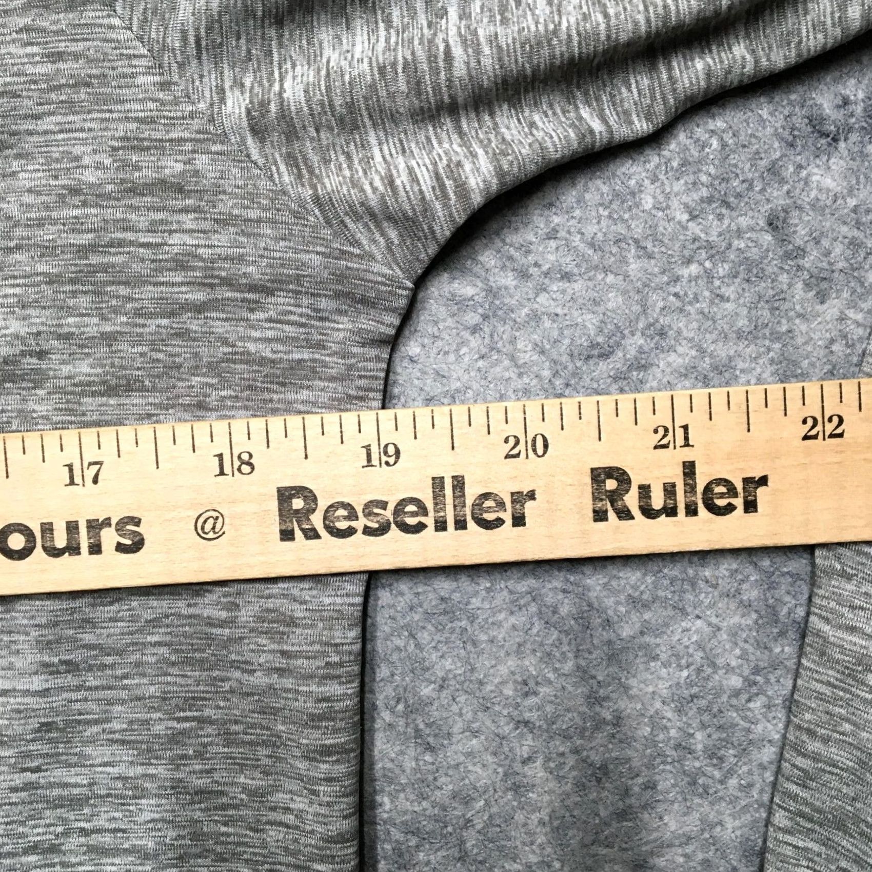 Patagonia Patagonia Shirt Mens Small Gray Long Sleeve Lightweight Performance Hiking Top Size US S / EU 44-46 / 1 - 7 Thumbnail