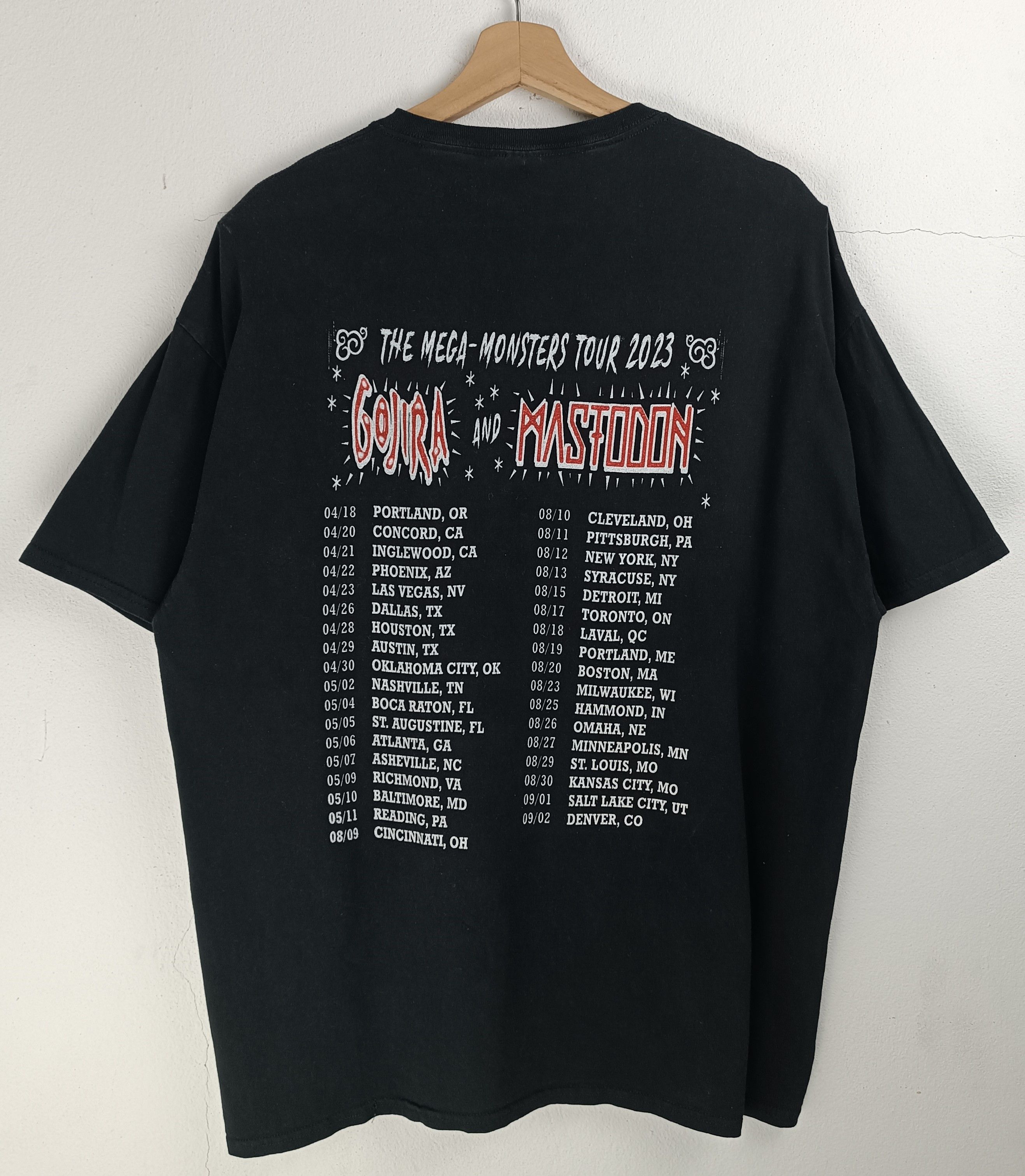 Band Tees VINTAGE GOJIRA & MASTODON MEGA MONSTER TOUR 2023 VERY RARE Size US XL / EU 56 / 4 - 4 Thumbnail