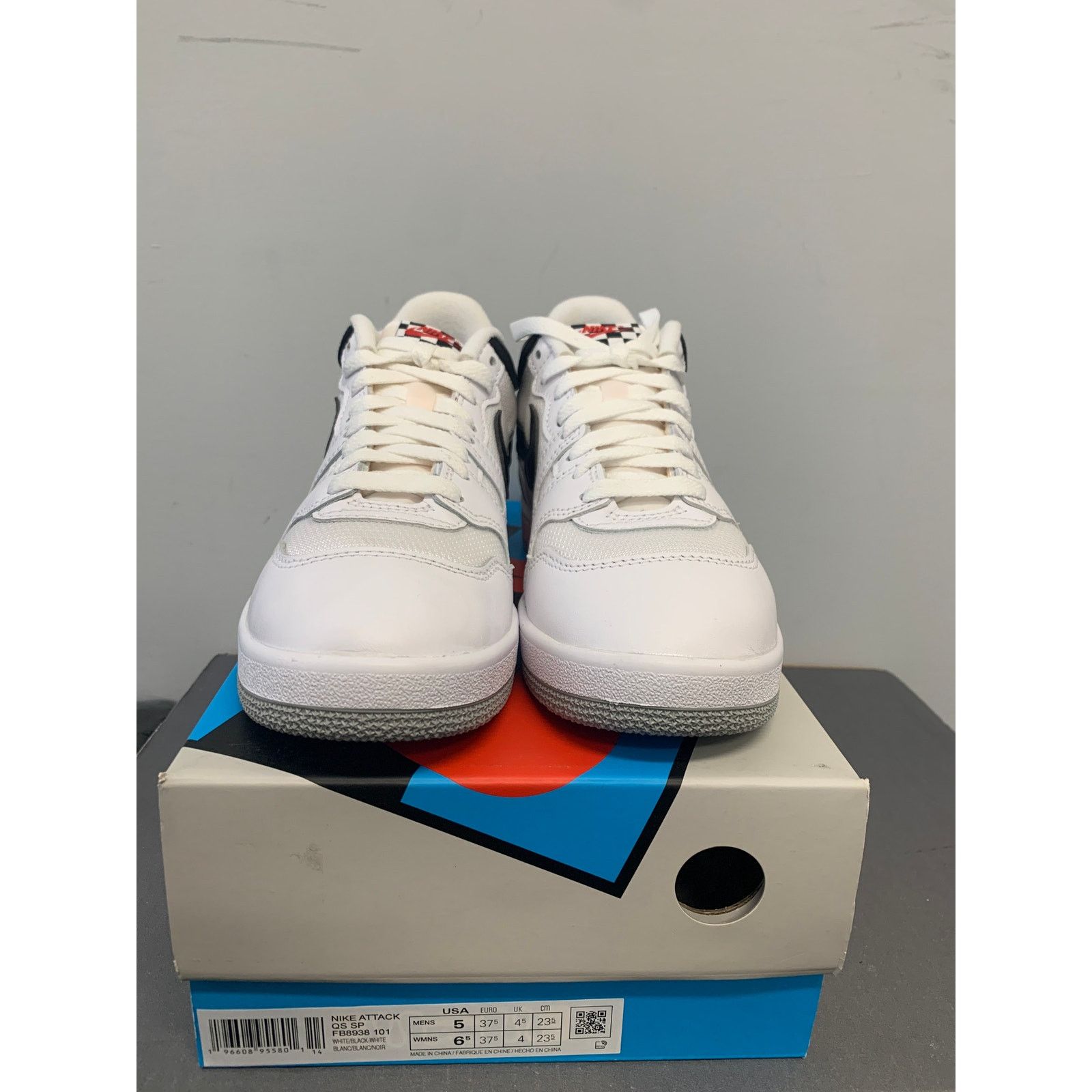 Nike Nike Mac Attack SQ SP White Black Size 5 BRAND NEW SHIPS NOW Size US 5 / EU 37 - 3 Thumbnail