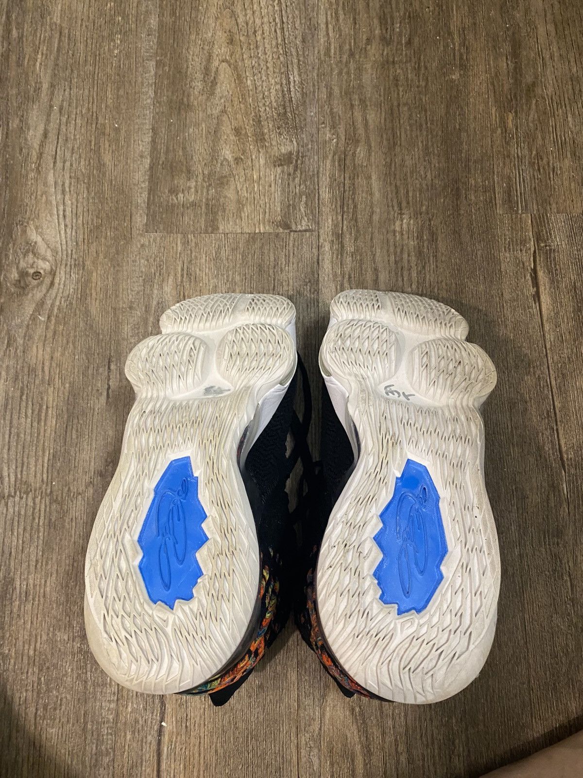 Nike Nike LeBron 17 Mens Size 9.0 “James Gang” Size US 9 / EU 42 - 10 Thumbnail