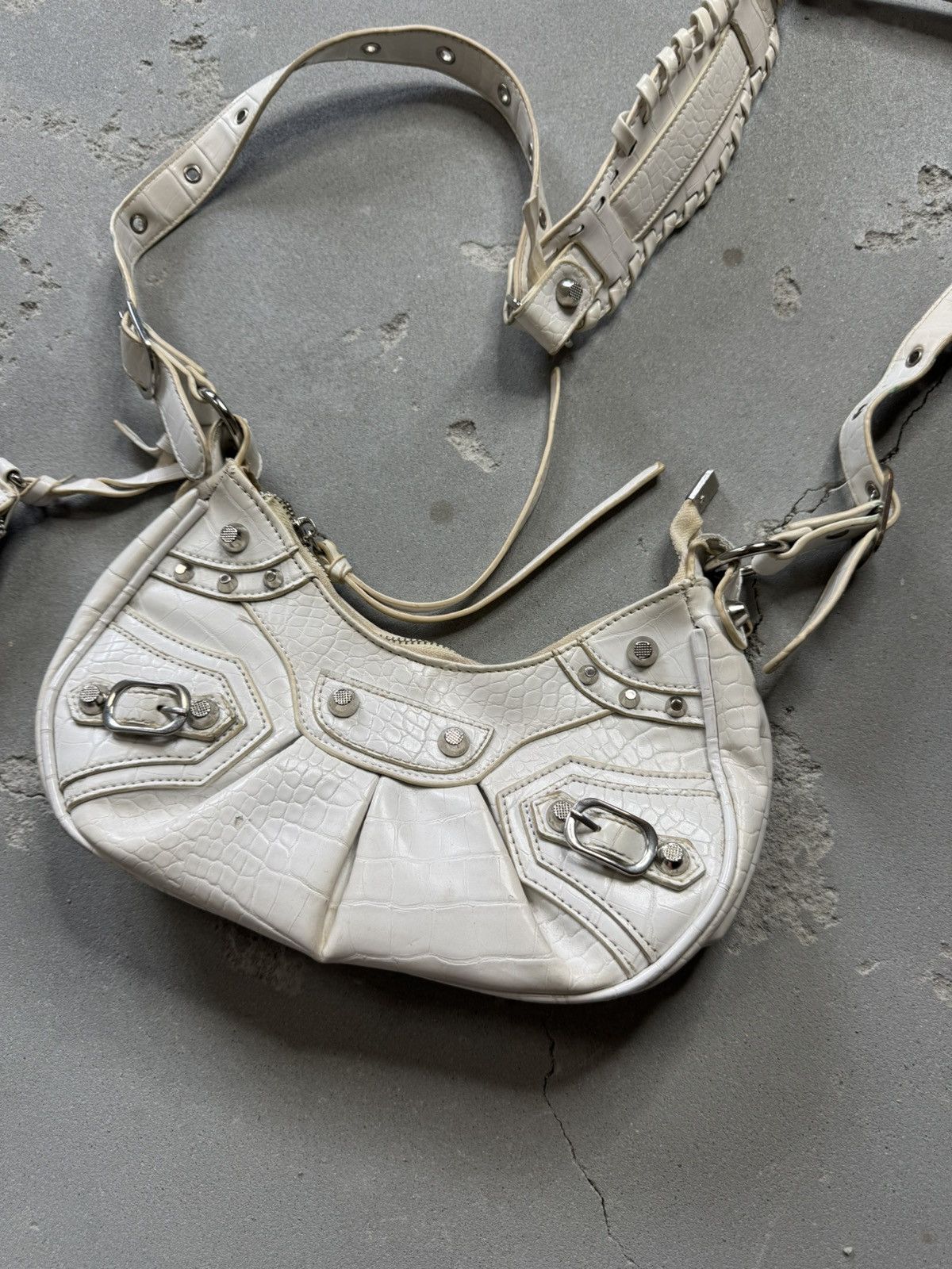 Handmade Balenciaga STYLE LE CAGOLE SHOULDER BAG Size ONE SIZE - 2 Thumbnail