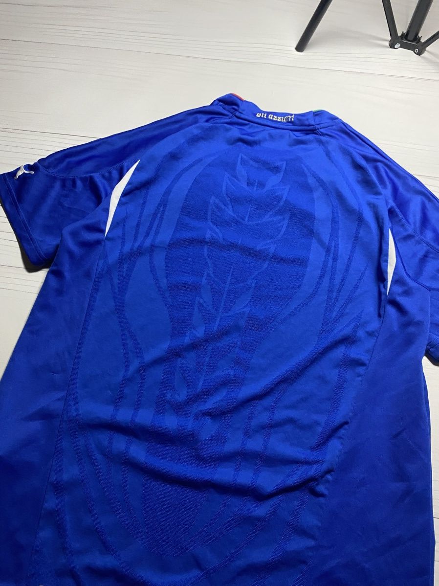 Puma × Vintage Vintage Italy 2010 home soccer football y2k t shirt Jersey Size US S / EU 44-46 / 1 - 14 Thumbnail