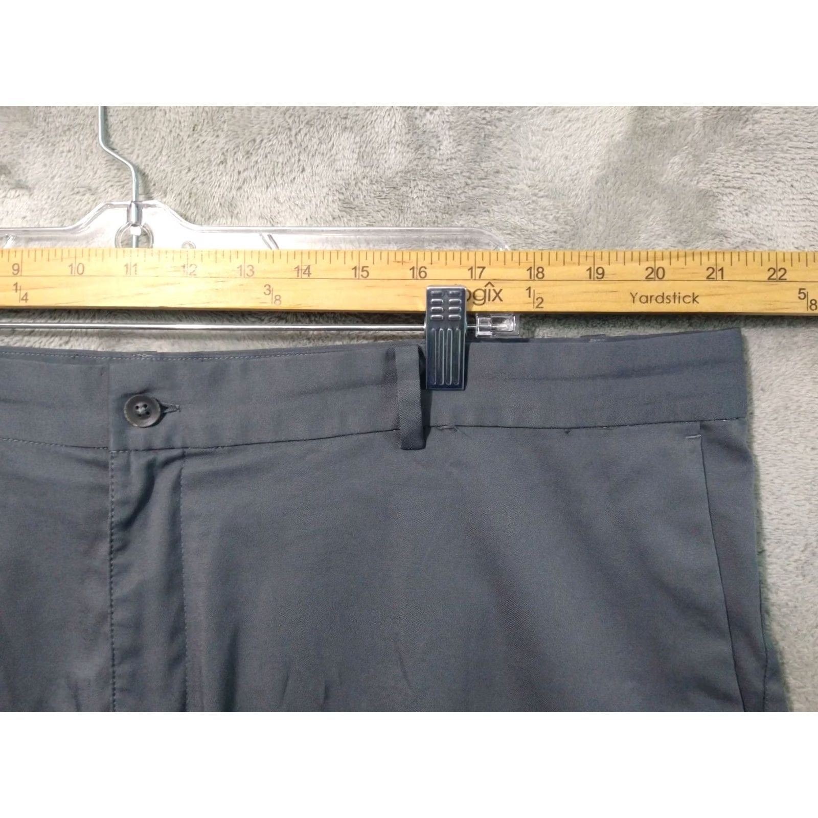 Nike Nike Golf Shorts Mens 42 Gray Cargo Performance Dri Fit Flat Front Stretch Size US 42 / EU 58 - 3 Thumbnail
