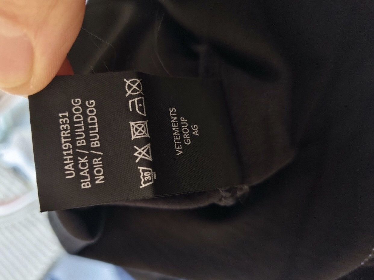Vetements Vetements Patch Hoodie 2412-Nextarrow Size US M / EU 48-50 / 2 - 5 Thumbnail