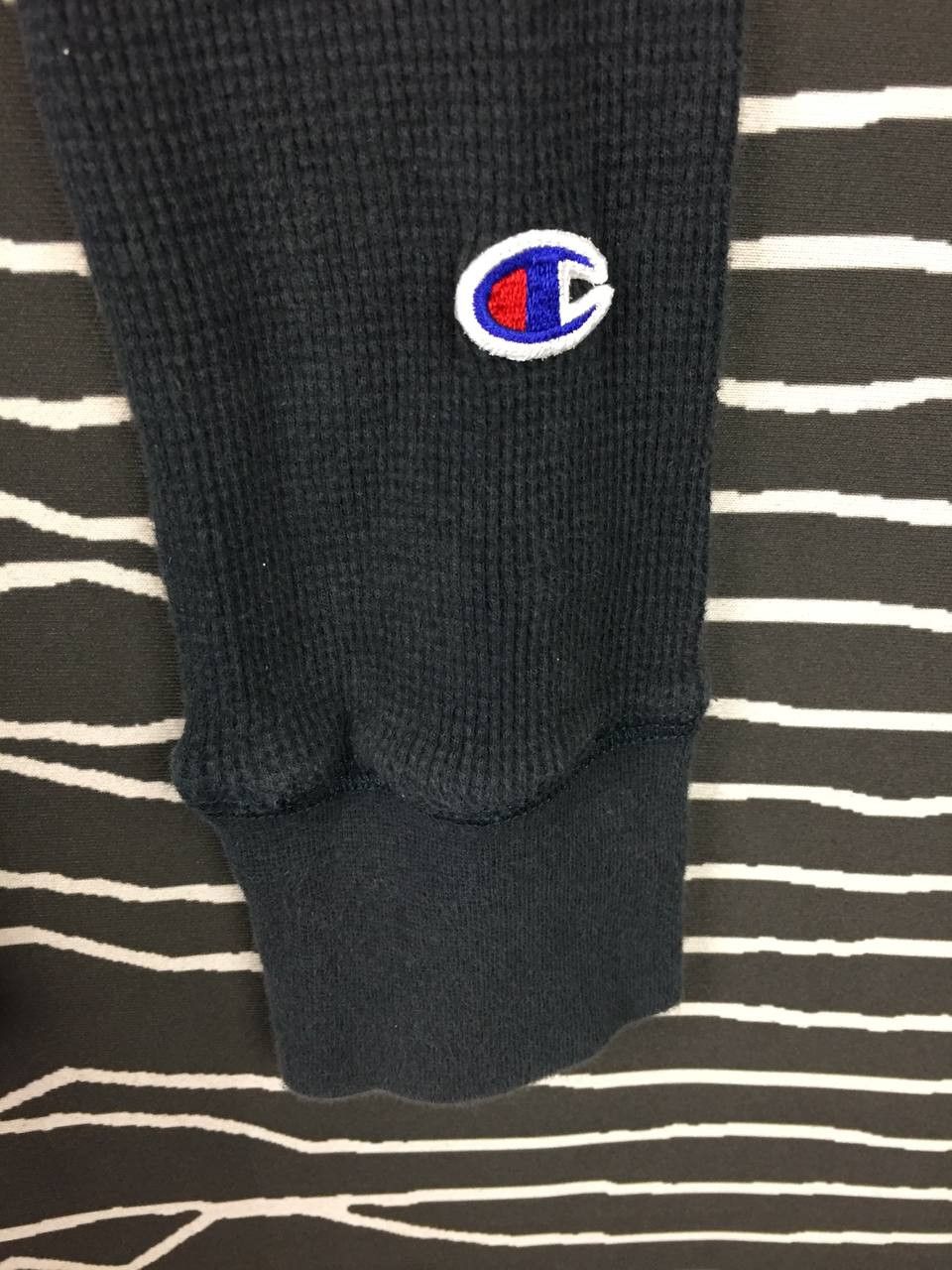 Champion Champion Authentic Waffle Thermal Henley Long Sleeve Tee Size US S / EU 44-46 / 1 - 7 Thumbnail