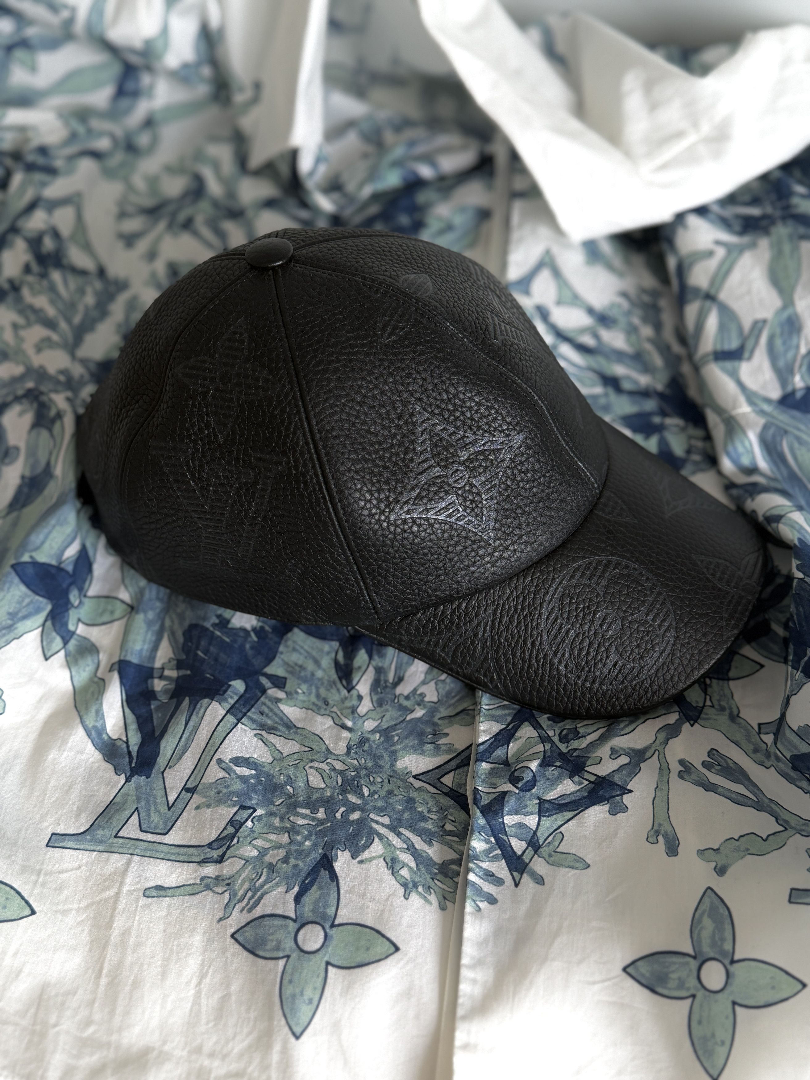 Louis Vuitton Louis Vuitton leather hat Size ONE SIZE - 2 Thumbnail