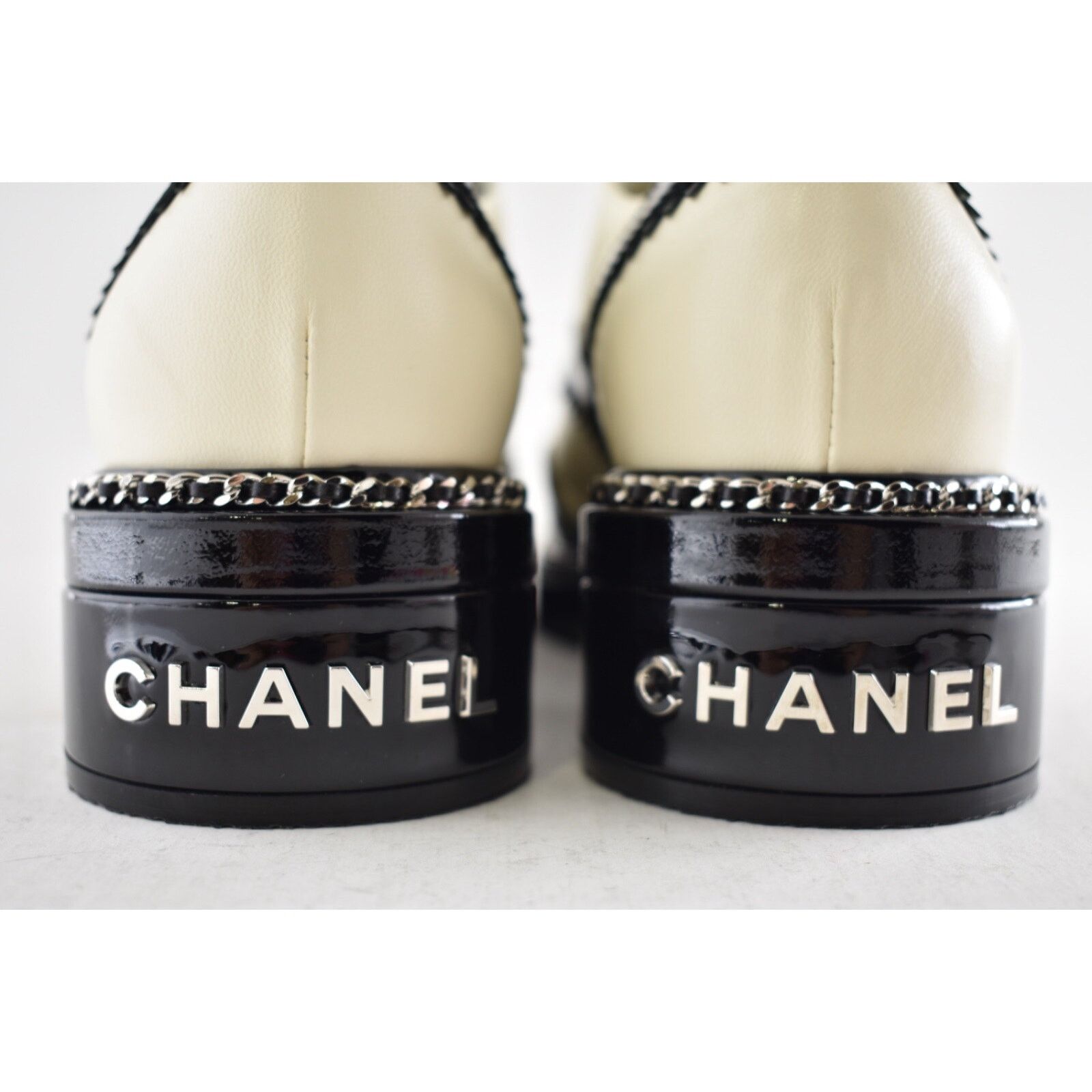 Chanel Chanel 19K Black White CC Logo Chain Around Lace Up Tie Size US 6.5 / IT 36.5 - 12 Thumbnail