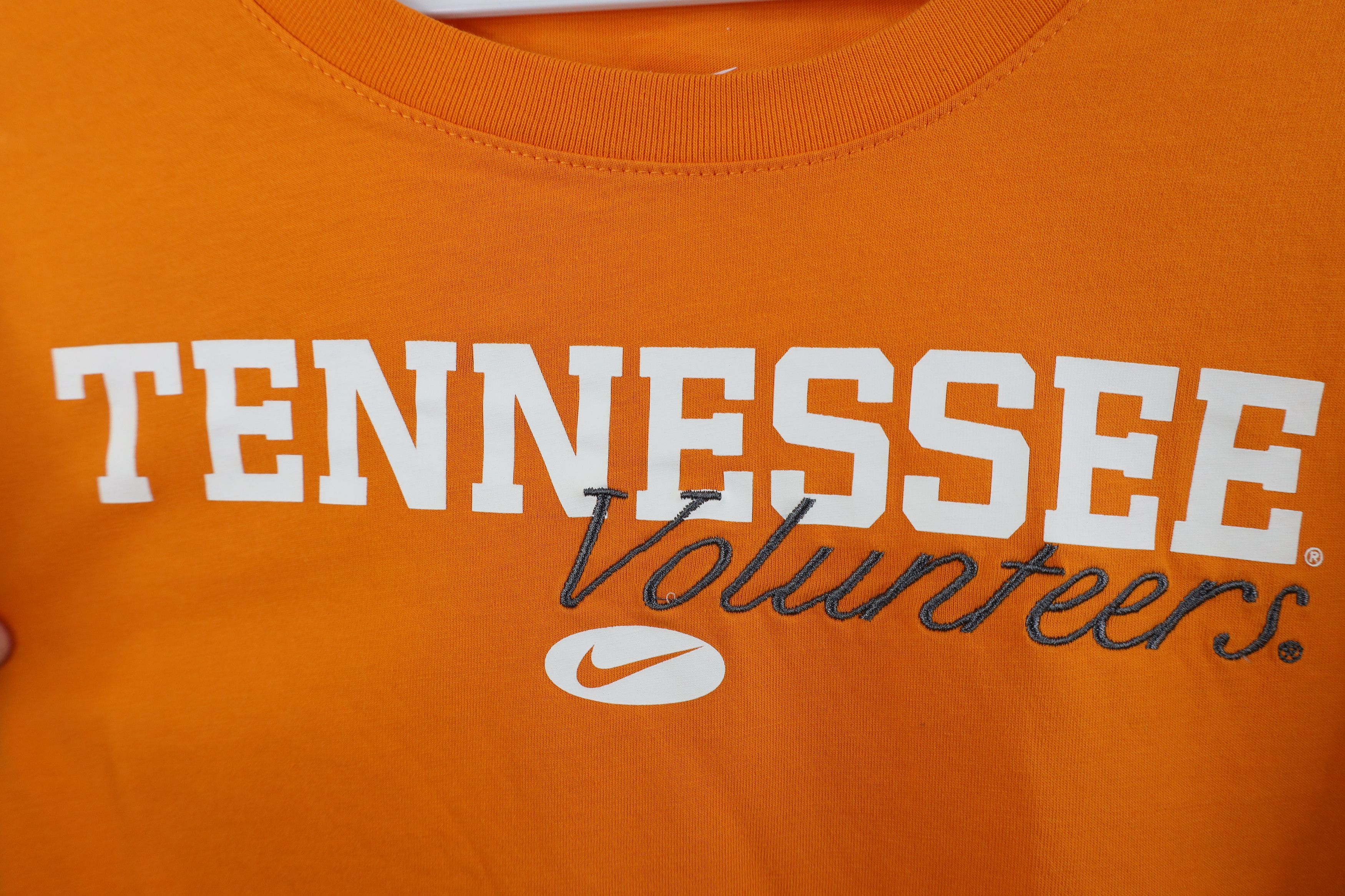 Nike Nike Scott Center Swoosh University of Tennessee T-Shirt Size L / US 10 / IT 46 - 4 Thumbnail