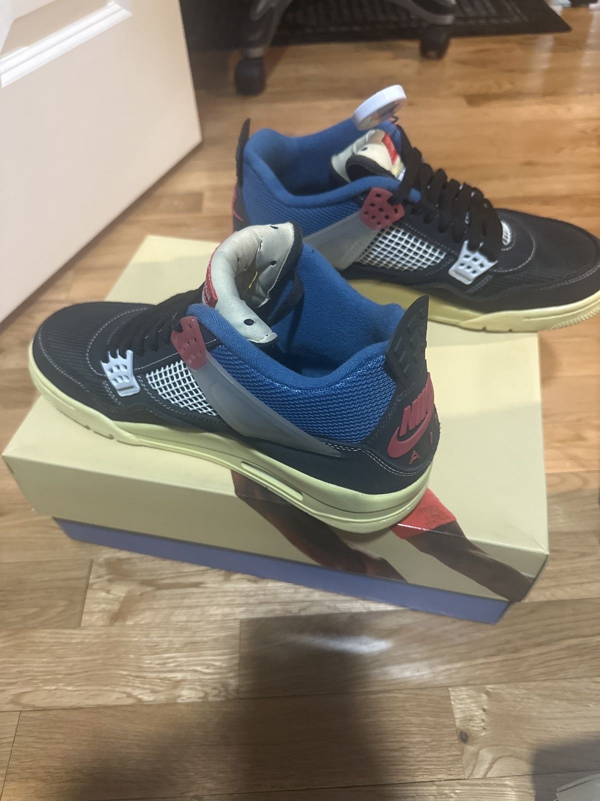 Jordan Brand Jordan 4 Union Off Noir Size US 10.5 / EU 43-44 - 2 Thumbnail