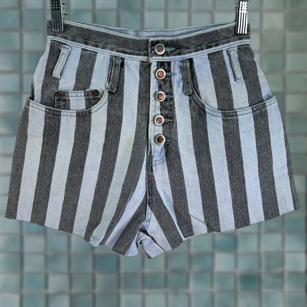 Denime RIO Striped Denim Shorts Womens Size 5 Blue Button Fly 2.0" Inseam 80s 90s Regular Fit Size 27" / US 4 / IT 40 - 1 Thumbnail