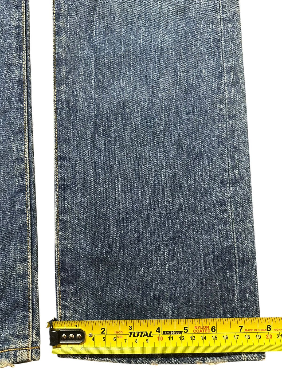 Levi's Vintage Levis 505 Blue Faded Wash Distressed Style Jeans Size US 32 / EU 48 - 16 Thumbnail