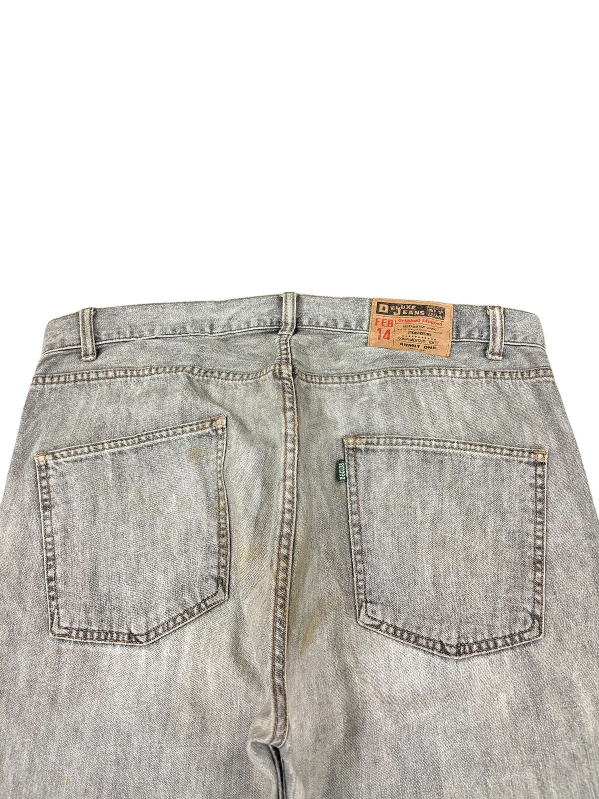 Japanese Brand Vintage Japanese Deluxe Charcoal Wash Baggy Jeans Size US 37 - 7 Thumbnail