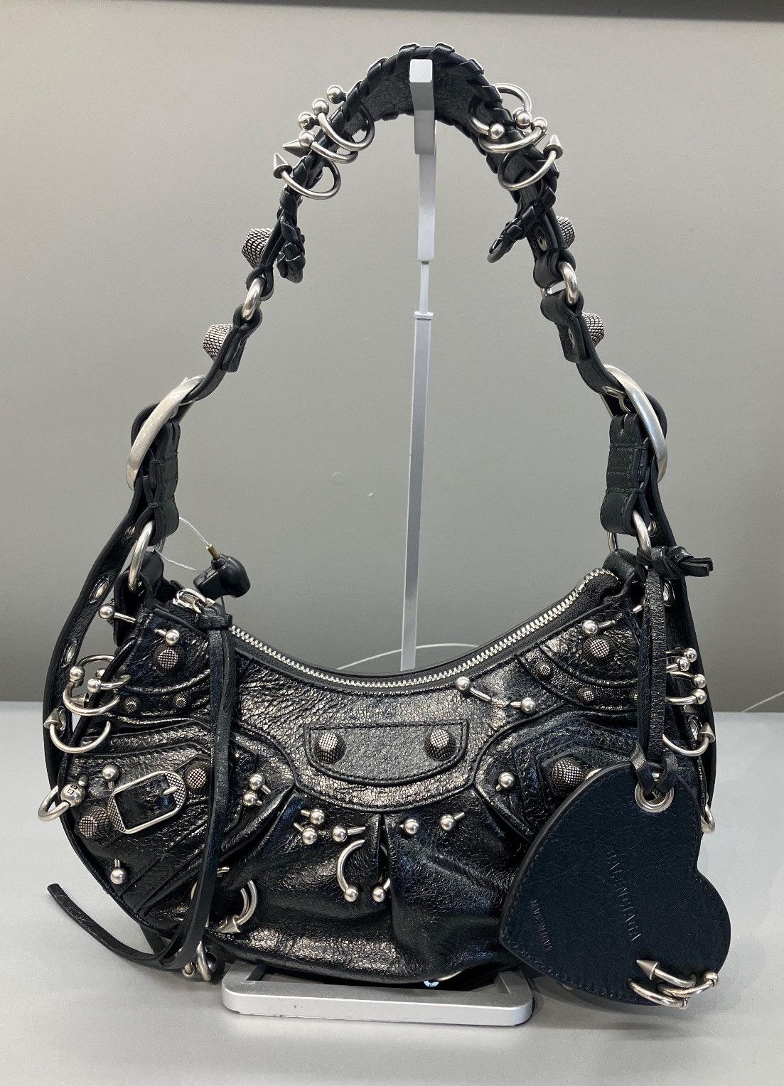 Balenciaga BALENCIAGA Le Cagole XS Leather Piercing Bag | Grailed