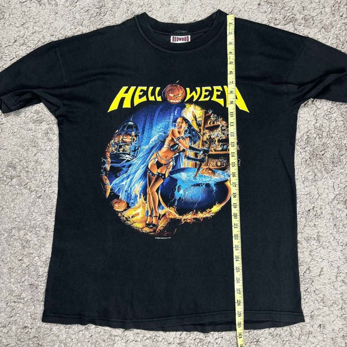 Band Tees Vintage Helloween Rare Graphic T-shirt Size US L / EU 52-54 / 3 - 21 Thumbnail
