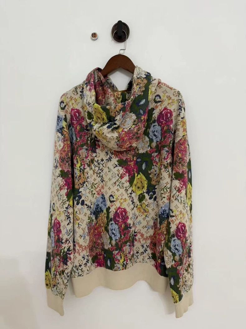 Louis Vuitton Louis Vuitton Floral printed knit hoodie Size US L / EU 52-54 / 3 - 2 Thumbnail