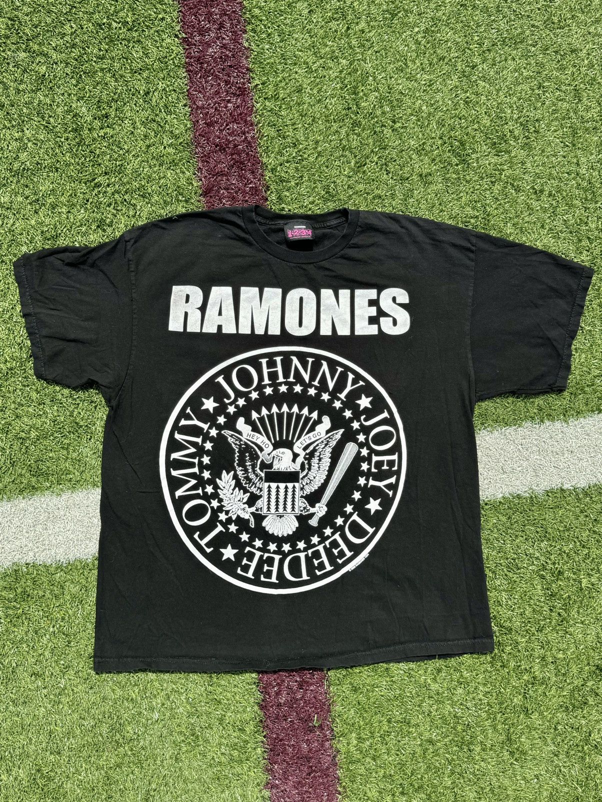 Band Tees × Vintage 2008 Ramones Presidential Logo Y2K Rock Band Shirt Size US XXL / EU 58 / 5 - 1 Thumbnail