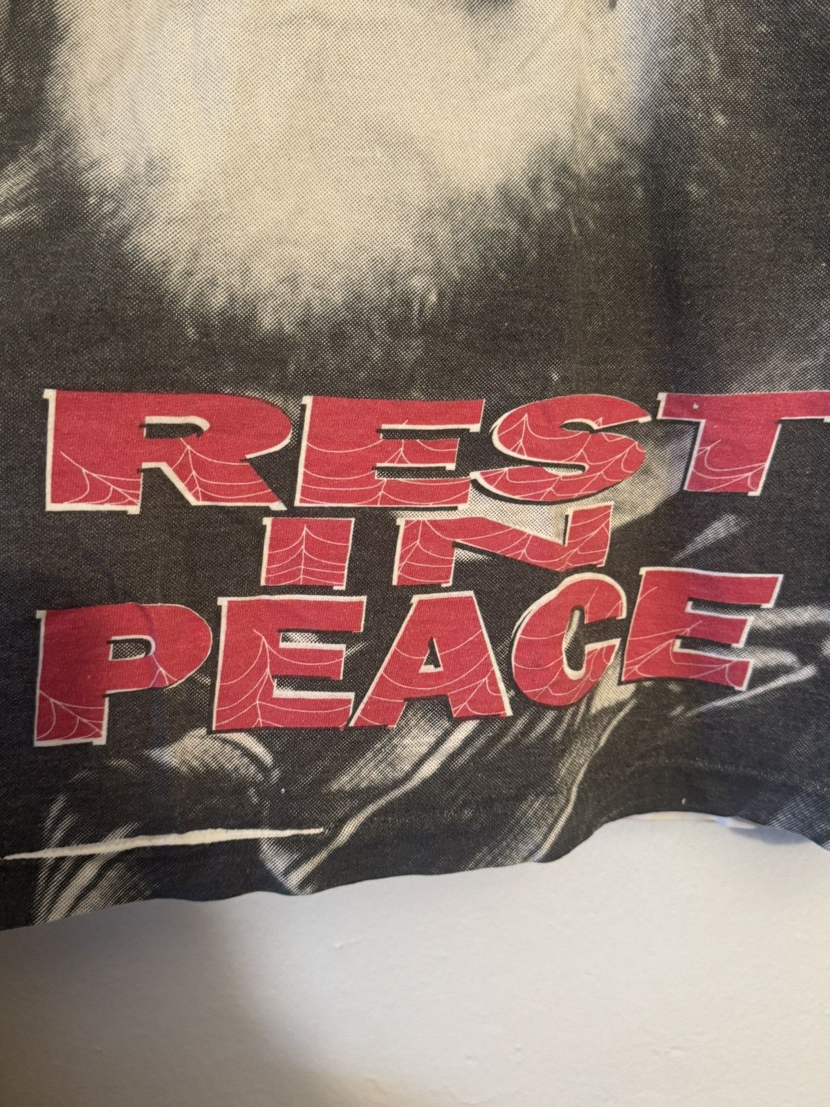 Vintage Rare 90’s Vintage Undertaker ‘Rest In Peace’ AOP Tee Size US XL / EU 56 / 4 - 2 Thumbnail