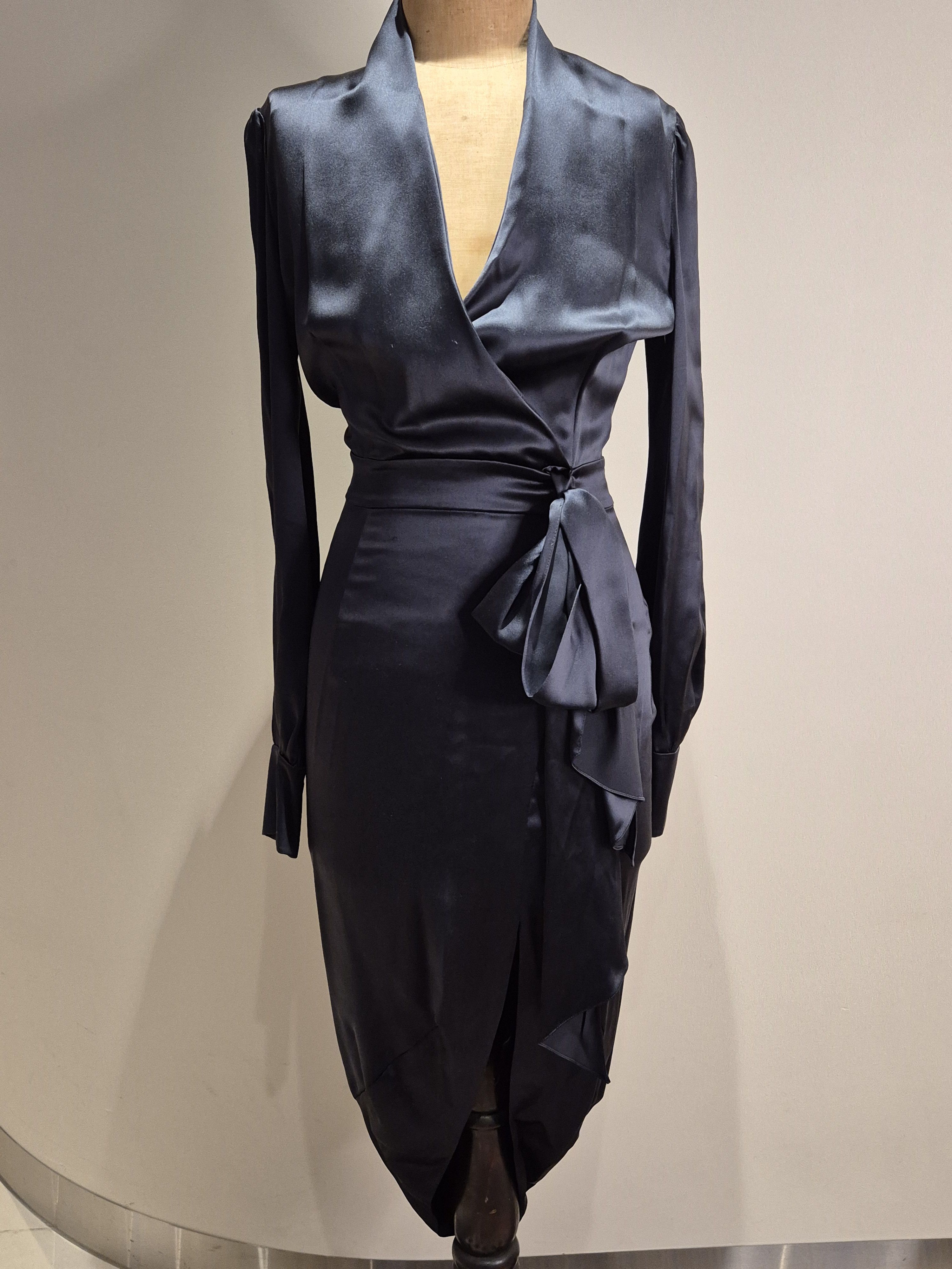 Yves Saint Laurent YSL dark green silk dress, c2014 Size XS / US 0-2 / IT 36-38 - 1 Thumbnail