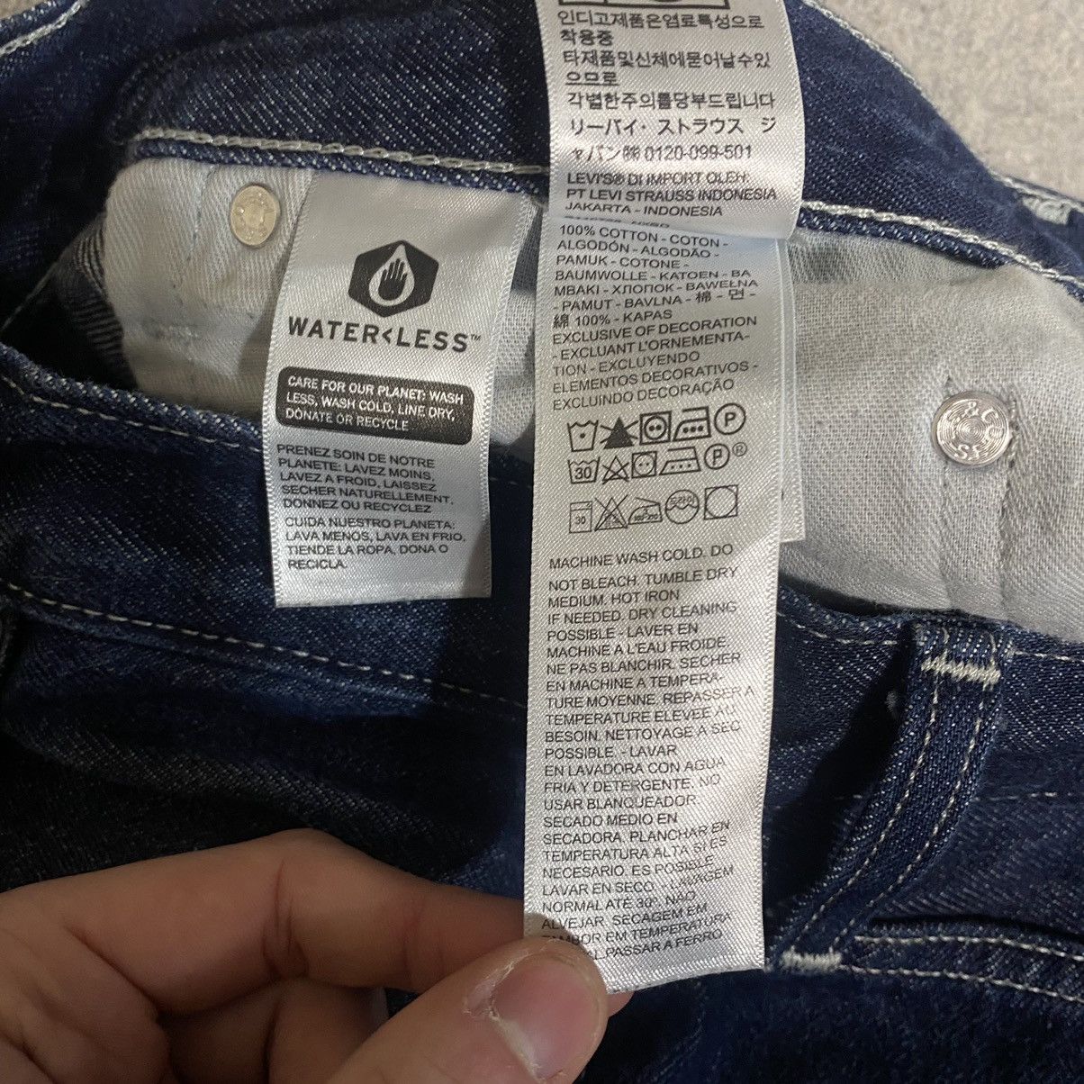 Levi's Vintage Levis Denim Jeans SliverTab Baggy Size US 31 - 16 Thumbnail