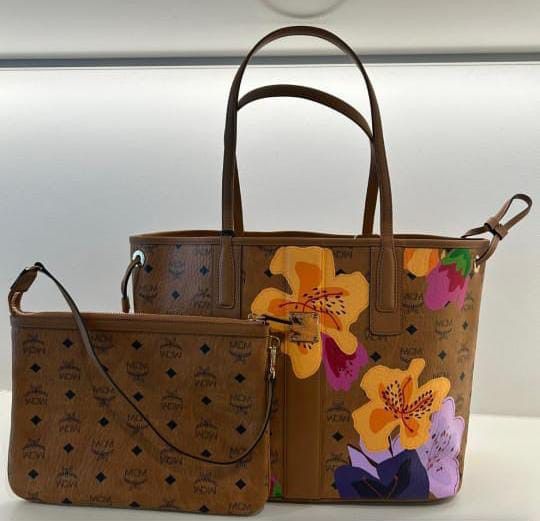 MCM o1mt1gz0625 Size: OS / Liz Shopper Medium Bag in Multicolor Size ONE SIZE - 1 Preview