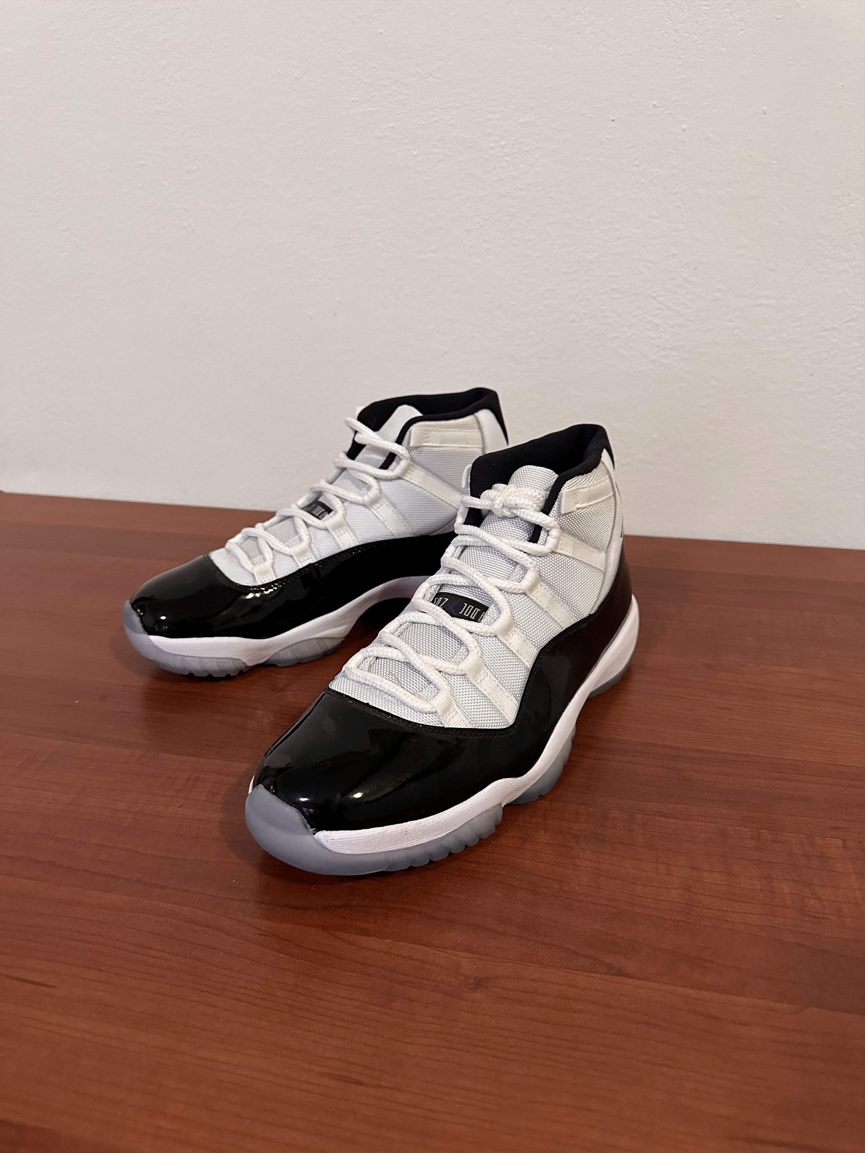 Jordan Brand Jordan 11 Retro 2018 Size US 11 / EU 44 - 1 Thumbnail