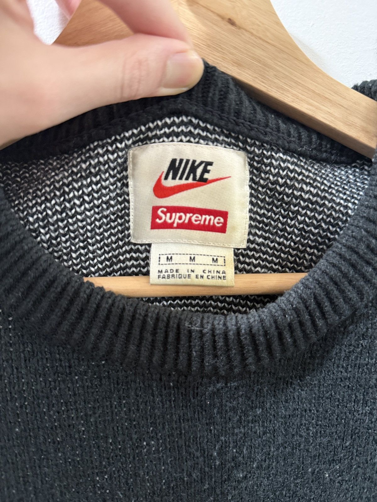 Nike × Supreme Nike × Supreme Oversized Swoosh Knit Sweater Size US M / EU 48-50 / 2 - 3 Thumbnail