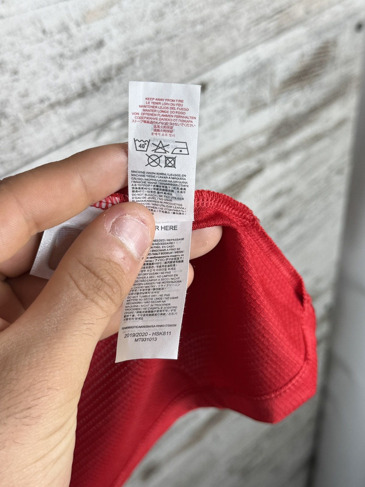 New Balance × Vintage Mens Vintage New Balance Liverpool FC T-shirt soccer jersey Size US XL / EU 56 / 4 - 10 Thumbnail