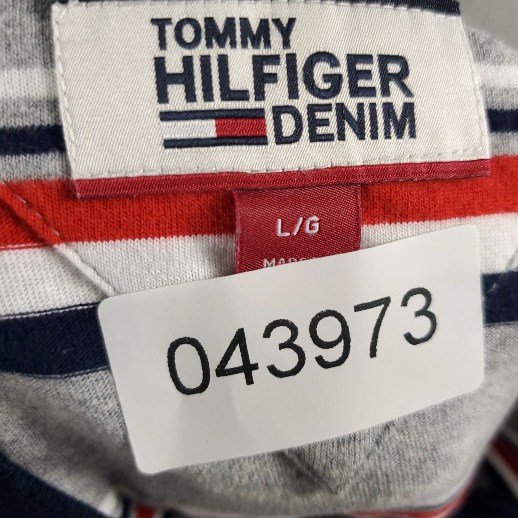 Tommy Hilfiger Tommy Hilfiger T Shirt Mens Size Large Gray Striped Crew Neck Short Sleeve Adult Casual Logo Modern Classic Sports American Shirt Mens L Gray Size US L / EU 52-54 / 3 - 6 Thumbnail