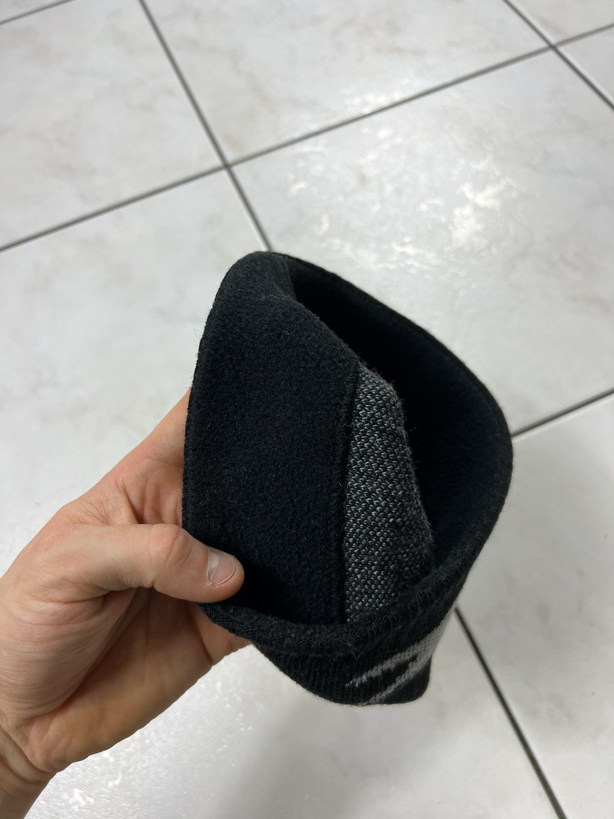 Lacoste Vintage Lacoste y2k knitted crocodile big logo drill beanie Size ONE SIZE - 13 Thumbnail