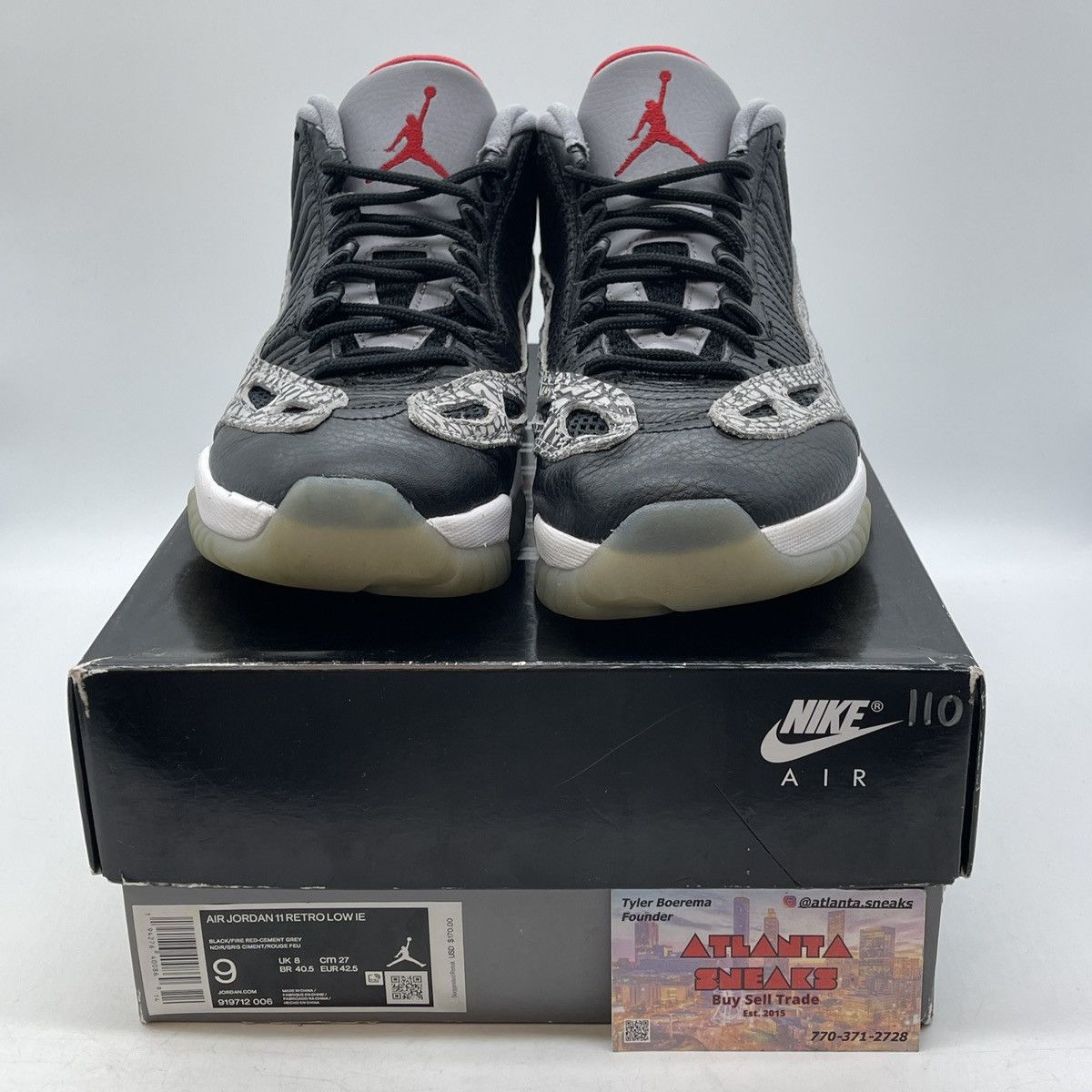 Jordan Brand Air Jordan 11 black cement Size US 9 / EU 42 - 2 Thumbnail