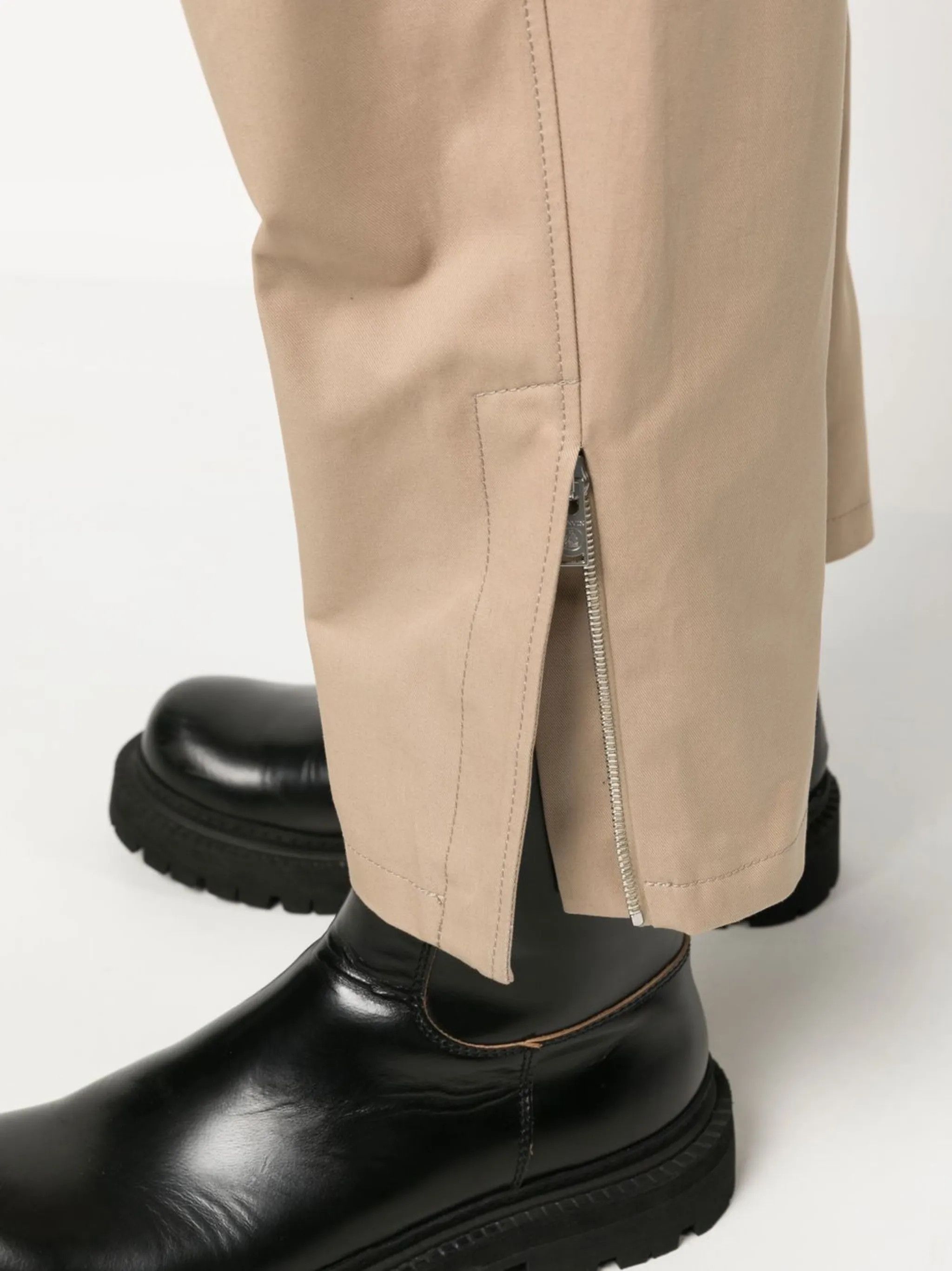 Lanvin o1y0125 Casual Pant in Beige Size US 34 / EU 50 - 4 Thumbnail