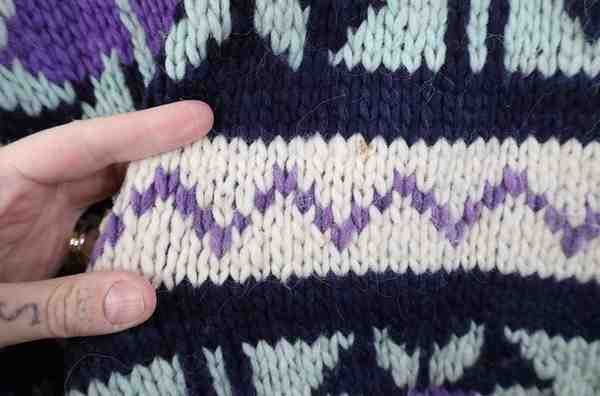 Vintage Vintage 50s 60s Cowichan Wool Knit Fair Isle Sweater Size US L / EU 52-54 / 3 - 4 Thumbnail