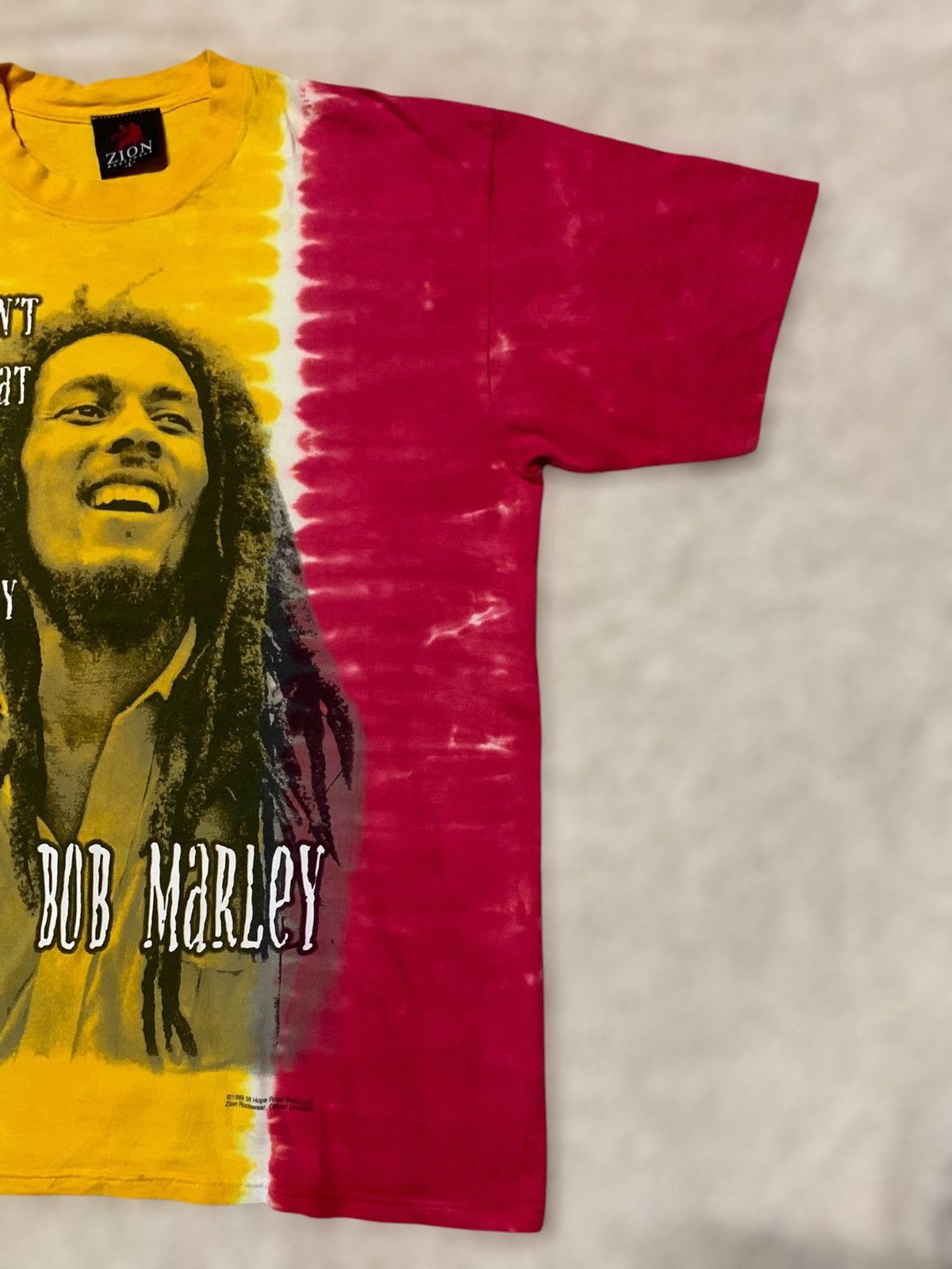 Band Tees × Bob Marley × Vintage Band Tees Vintage Bob Marley 1999 Size US L / EU 52-54 / 3 - 4 Thumbnail