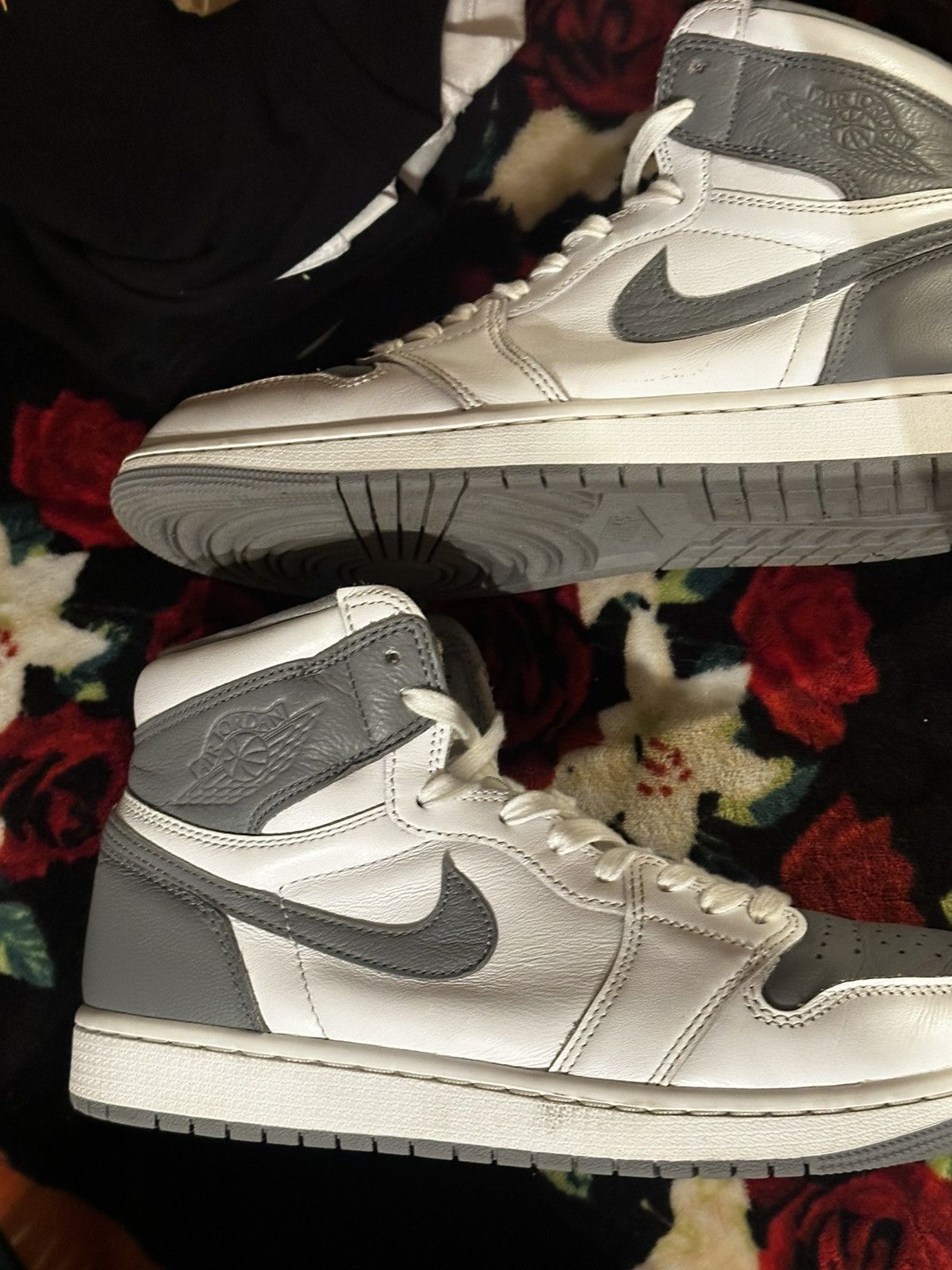 Nike Air Jordan 1 Retro High OG ‘Stealth’ Size US 9.5 / EU 42-43 - 1 Thumbnail