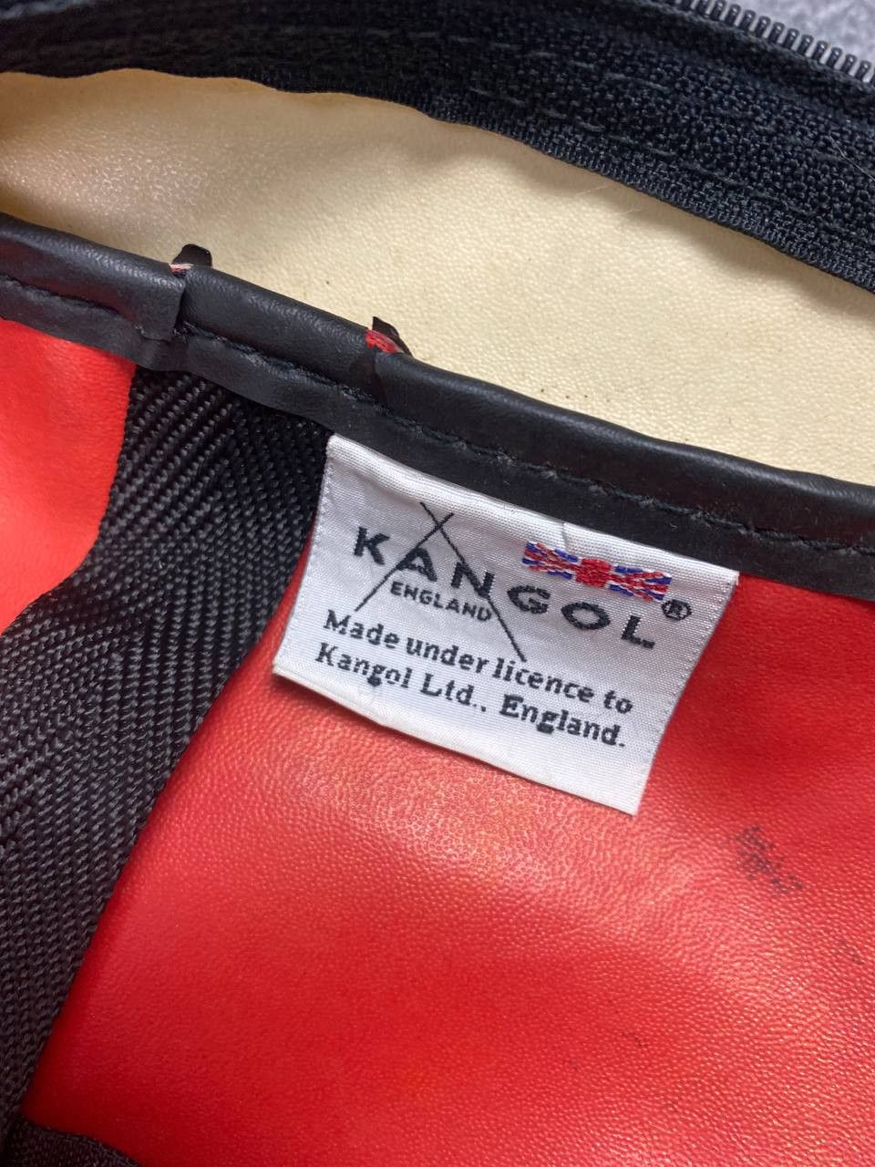 Kangol vintage kangol sling bag waterproof nice design Size ONE SIZE - 7 Thumbnail