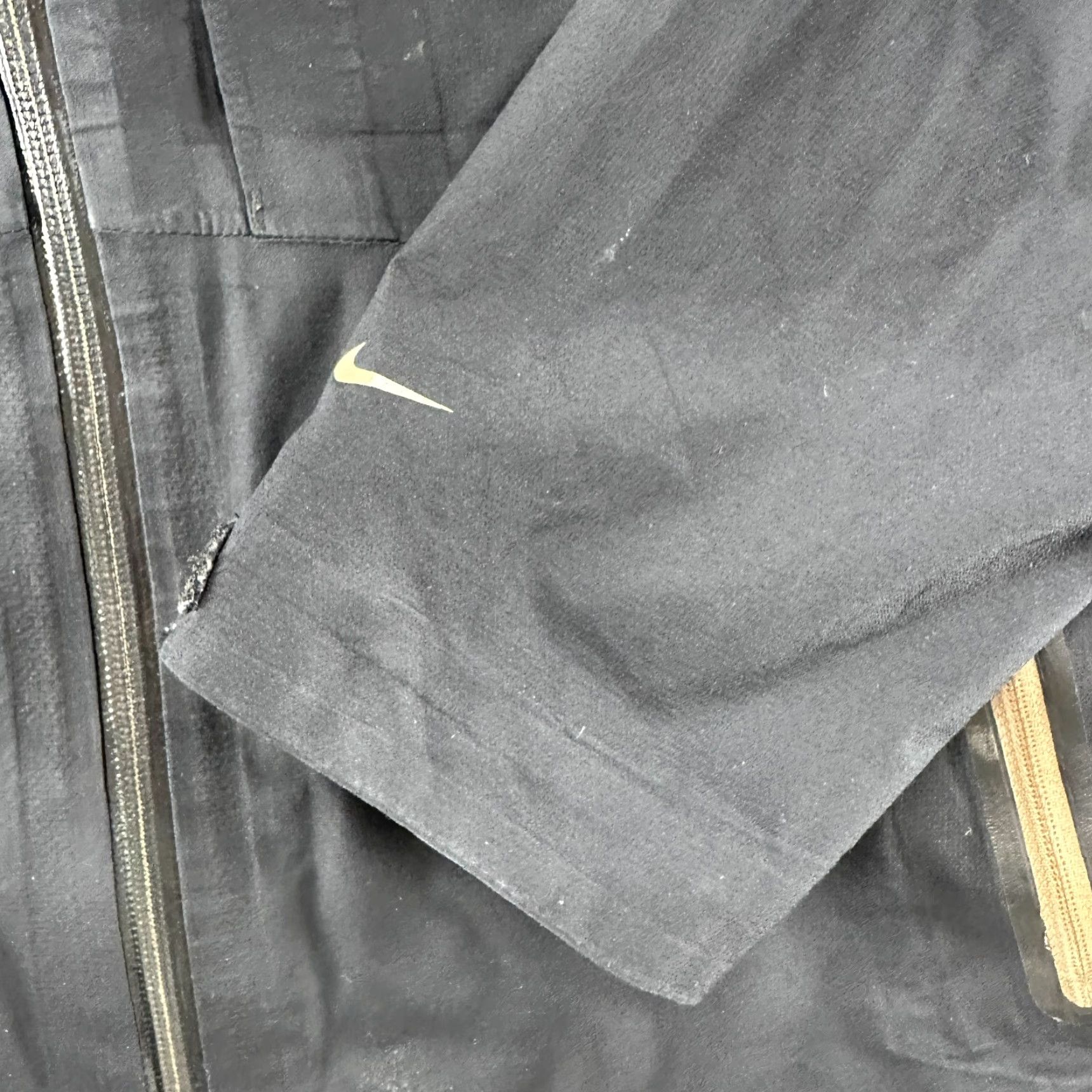 Nike Nike ACG Jacket Womens M Black Hooded Full Zip Goretex Rain Coat Ski Snow Size M / US 6-8 / IT 42-44 - 6 Thumbnail