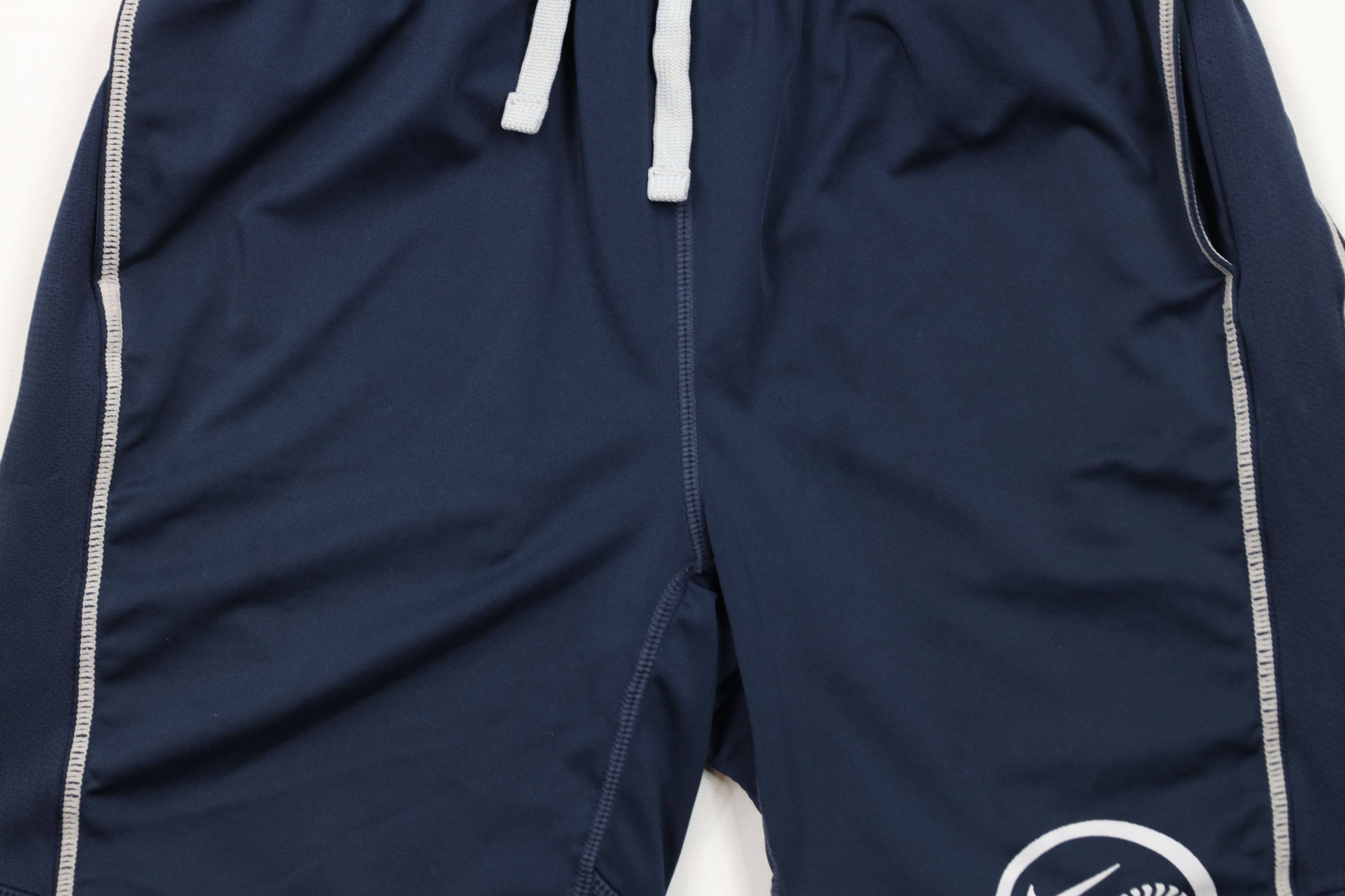 Nike × Vintage Vintage Y2K Nike Baseball Mini Swoosh Above Knee Shorts Size US 34 / EU 50 - 3 Thumbnail