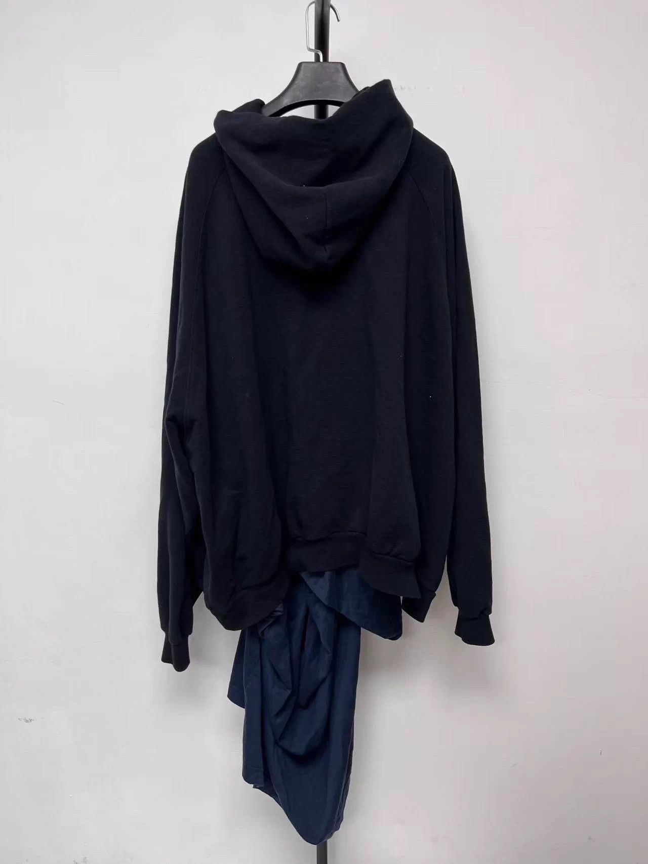 Balenciaga balenciaga letter logo patch hem hooded sweatshirt Size L / US 10 / IT 46 - 2 Thumbnail