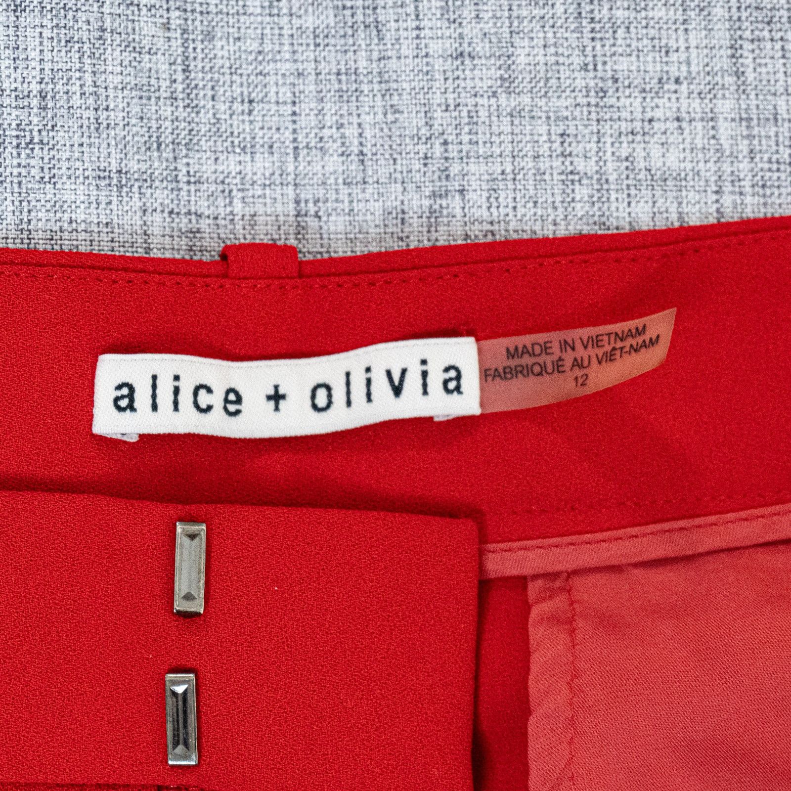 Alice + Olivia Alice + Olivia Eric Wide Leg Pants in Ruby Red Size 12 Size 34" / US 12 / IT 48 - 3 Thumbnail