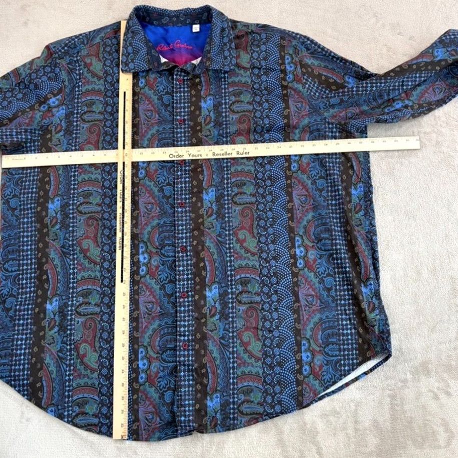 Robert Graham VINTAGE? No. (Answer must be a title.) Size US XXL / EU 58 / 5 - 5 Thumbnail