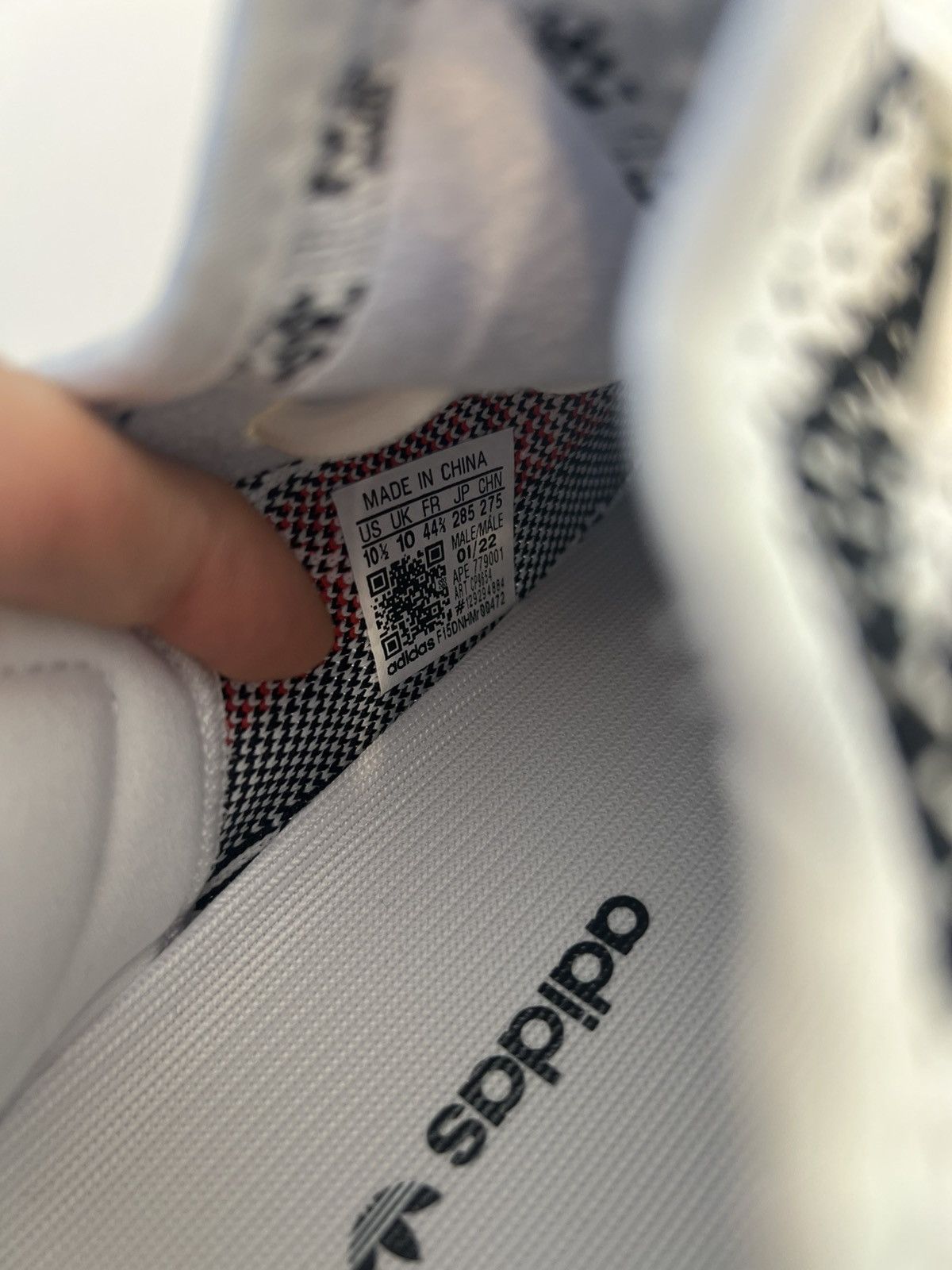 Adidas DS Yeezy Boost 350 V2 Zebra CP9654 - Size 10.5 Size US 10.5 / EU 43-44 - 6 Thumbnail