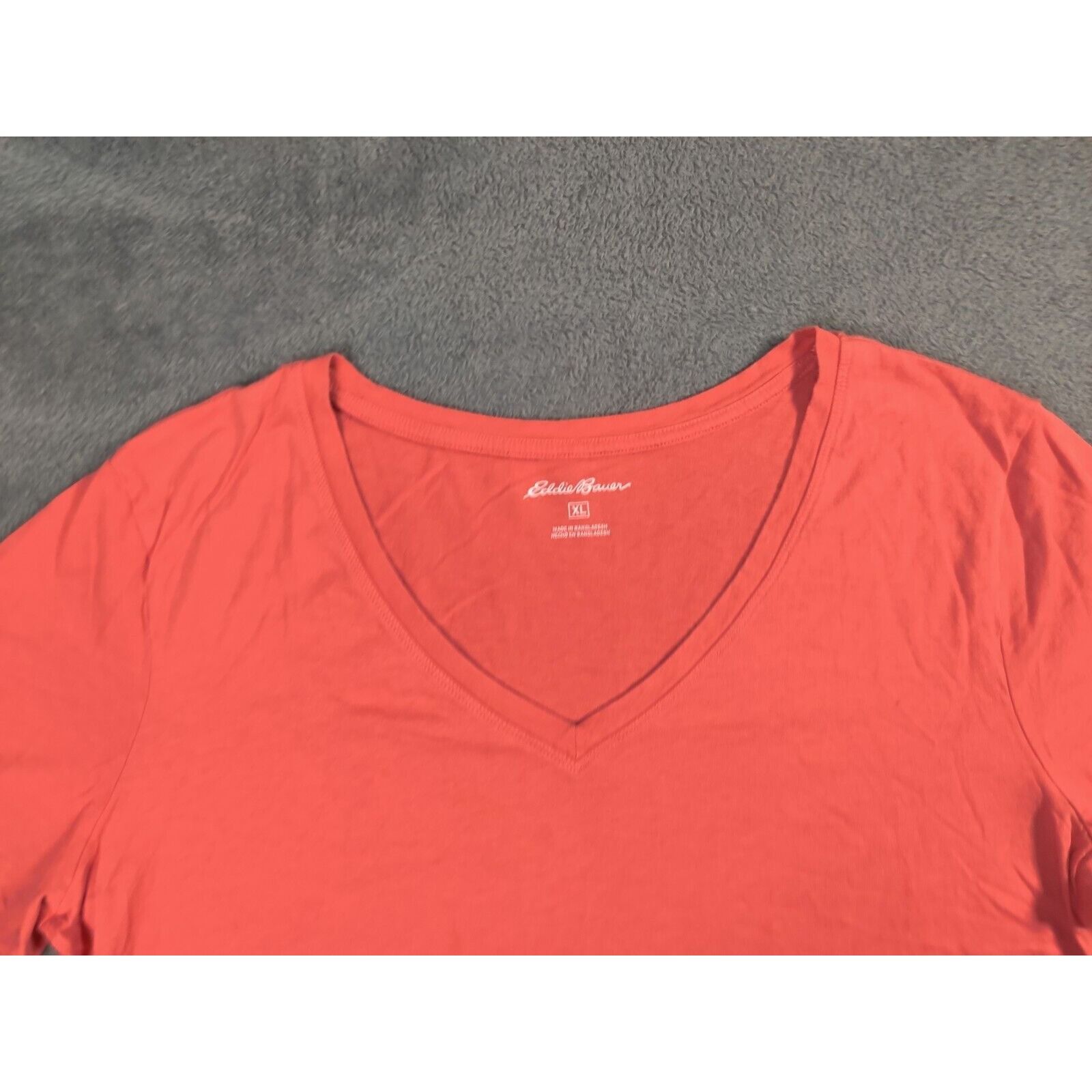 Eddie Bauer Eddie Bauer Shirt Adult Mens XL Solid Dark Pink V-Neck Size US XL / EU 56 / 4 - 2 Thumbnail