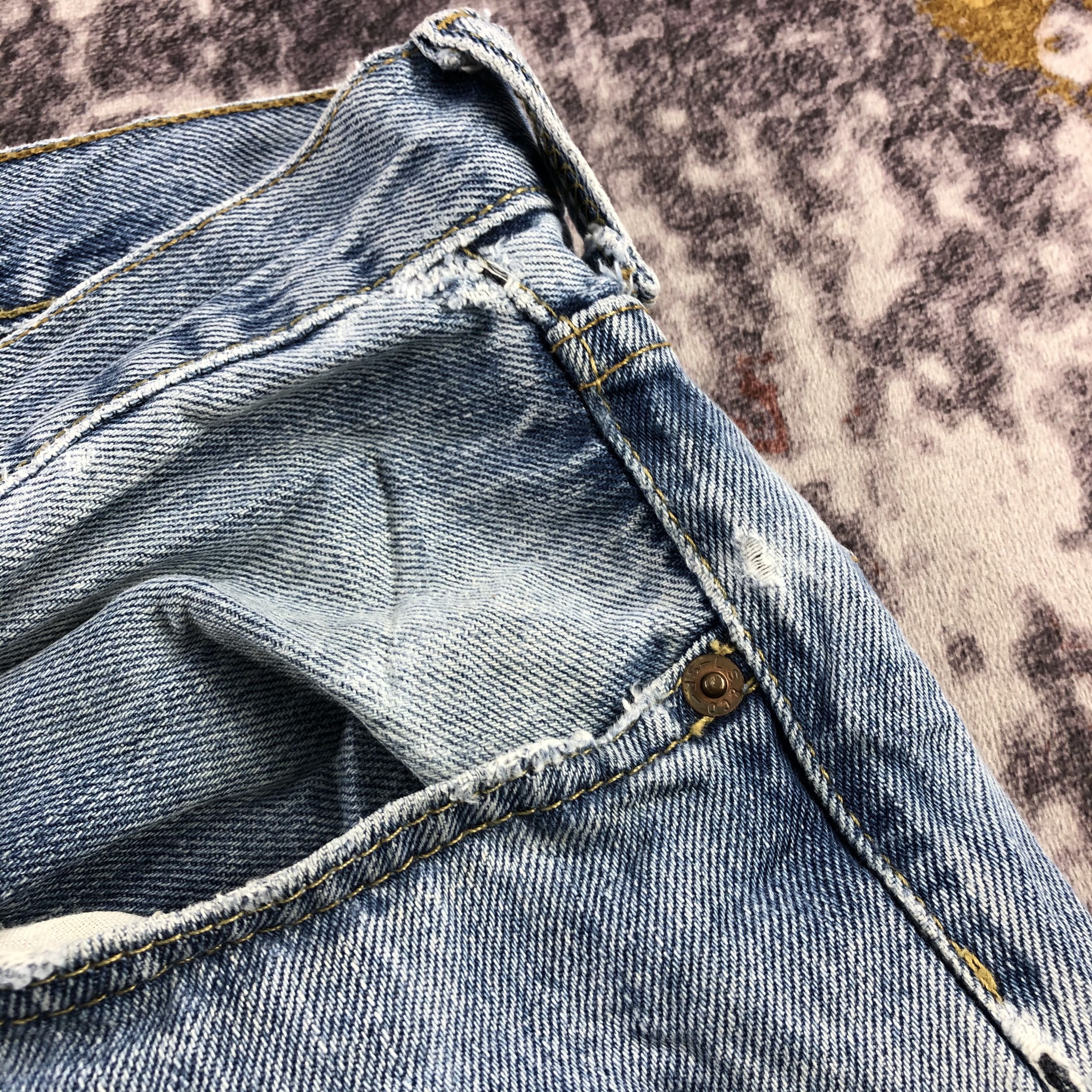 Levi's × Vintage Vintage Blue Wash Levis 550 Jeans-JM3170 Size US 35 - 10 Thumbnail