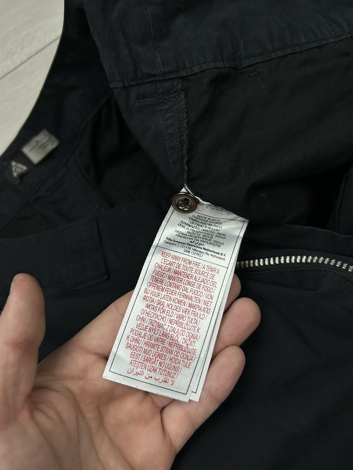 Nike ACG × Vintage Nike ACG Vintage Cargo Black Pant Size 36 Size US 36 / EU 52 - 7 Thumbnail