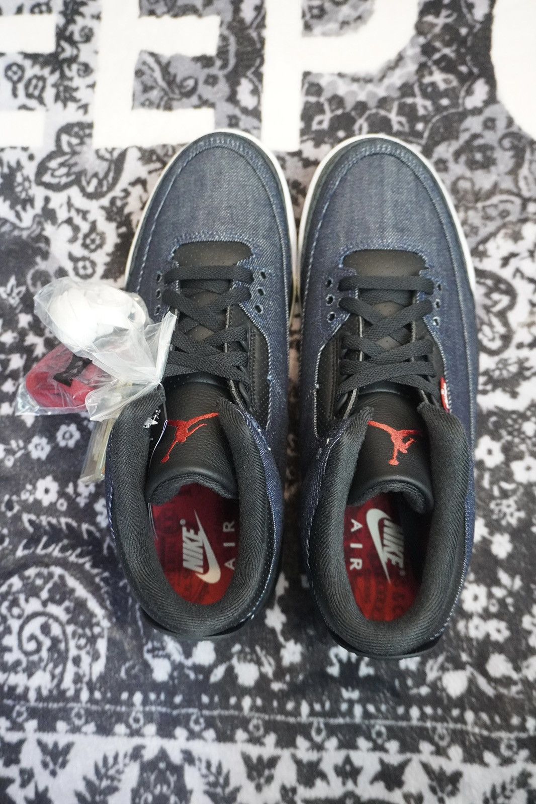 Jordan Brand × Levi's Air Jordan 3 x Levi’s- Indigo Sz 11.5 Size US 11.5 / EU 44-45 - 3 Thumbnail